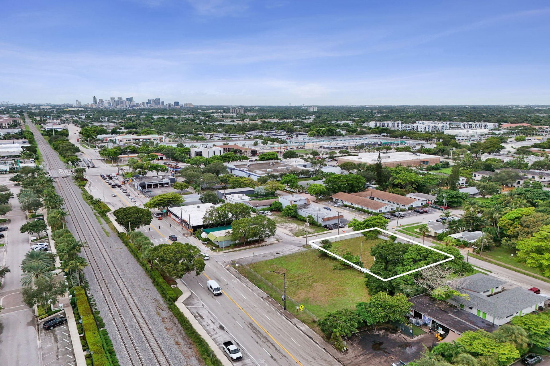3301 N Dixie Highway, Oakland Park, FL 33334 Photo