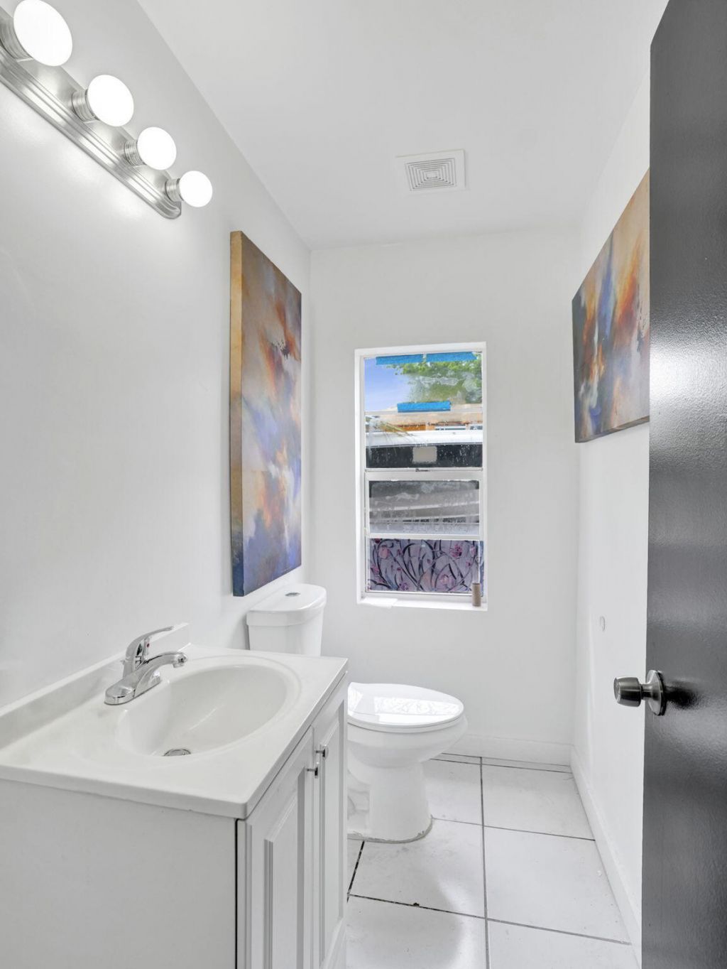 3301 N Dixie Highway, Oakland Park, FL 33334 Photo