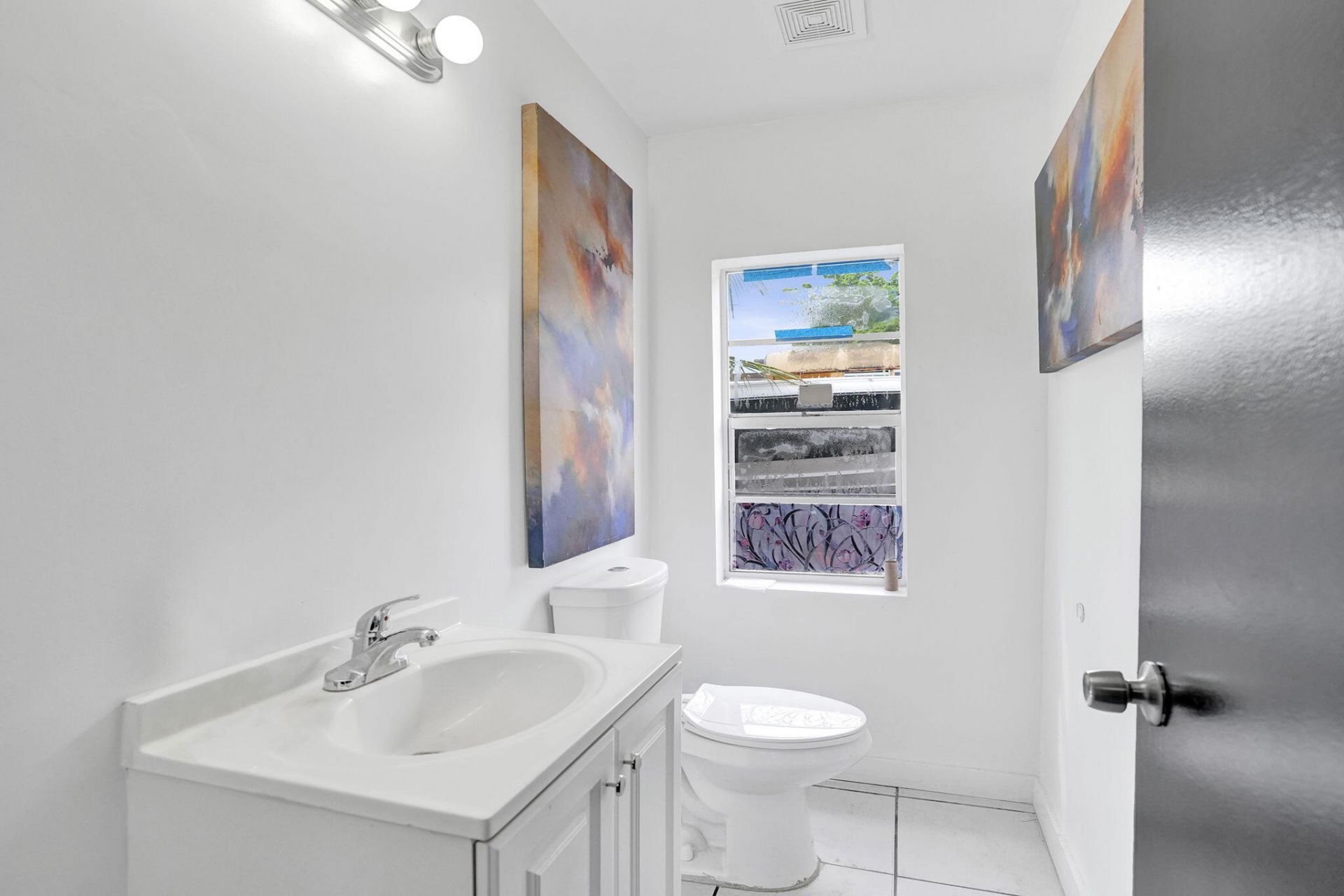 3301 N Dixie Highway, Oakland Park, FL 33334 Photo
