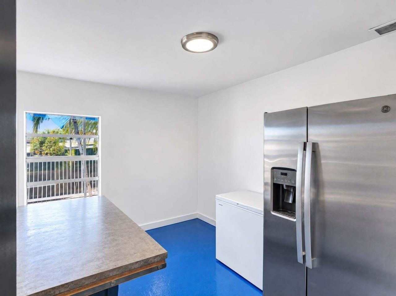 3301 N Dixie Highway, Oakland Park, FL 33334 Photo