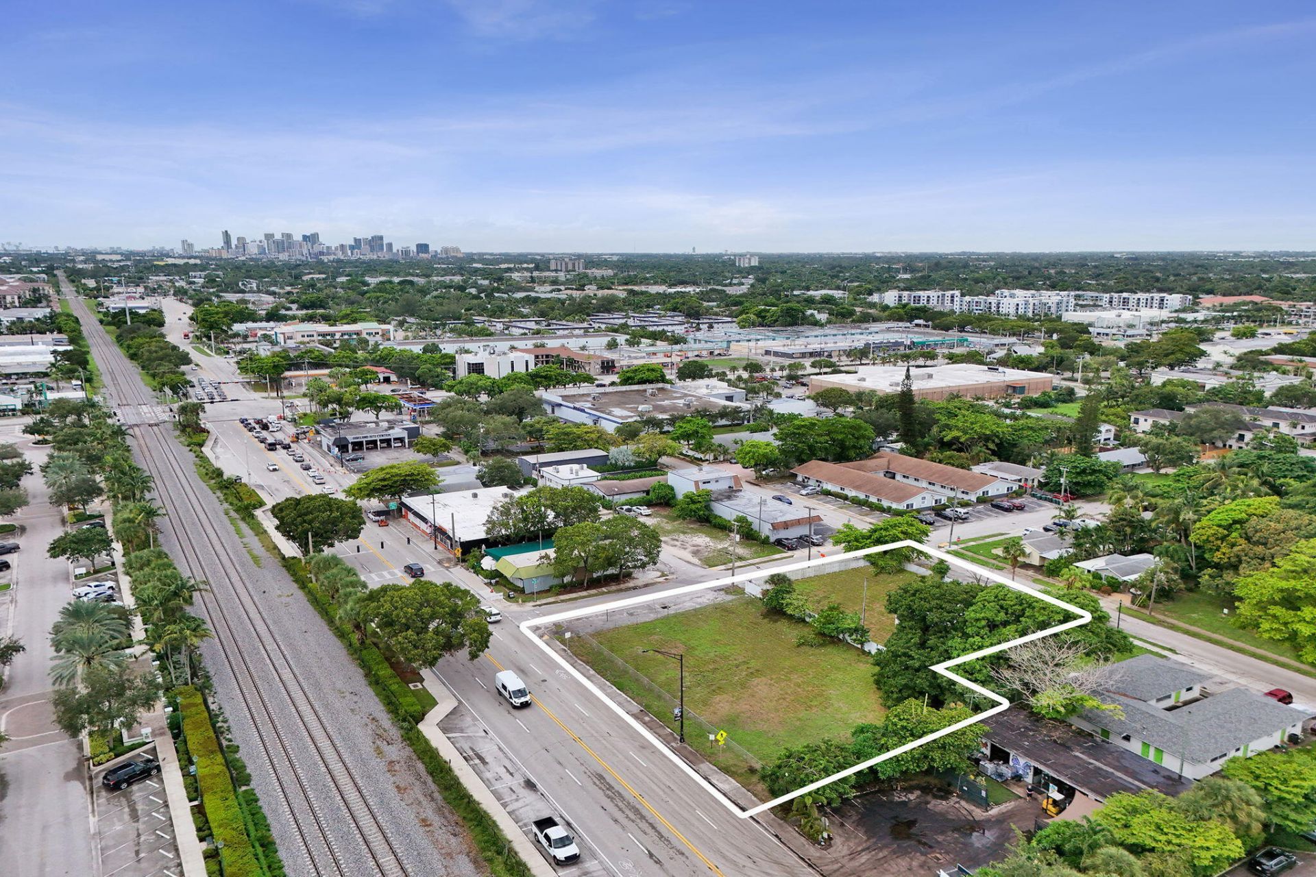 3301 N Dixie Highway, Oakland Park, FL 33334 Photo