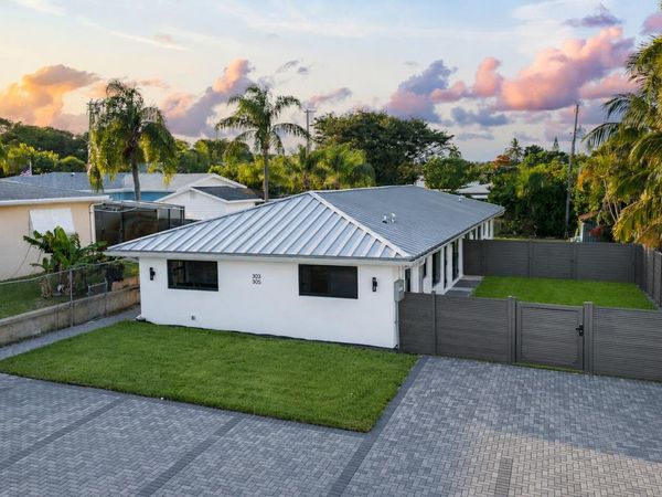 303 De Carie Street, Delray Beach, FL 33444