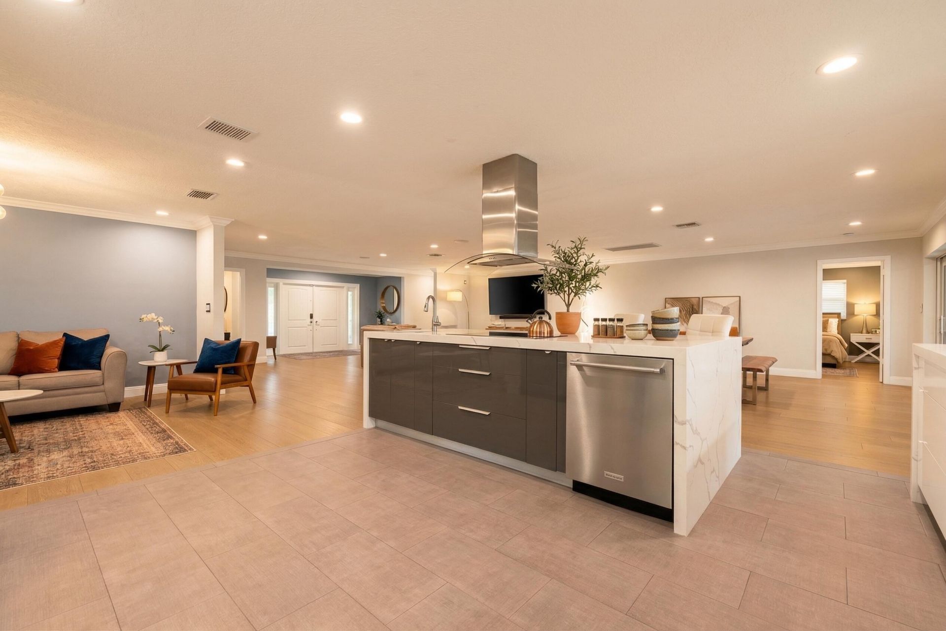5841 Bayview Drive, Fort Lauderdale, FL 33308 Photo