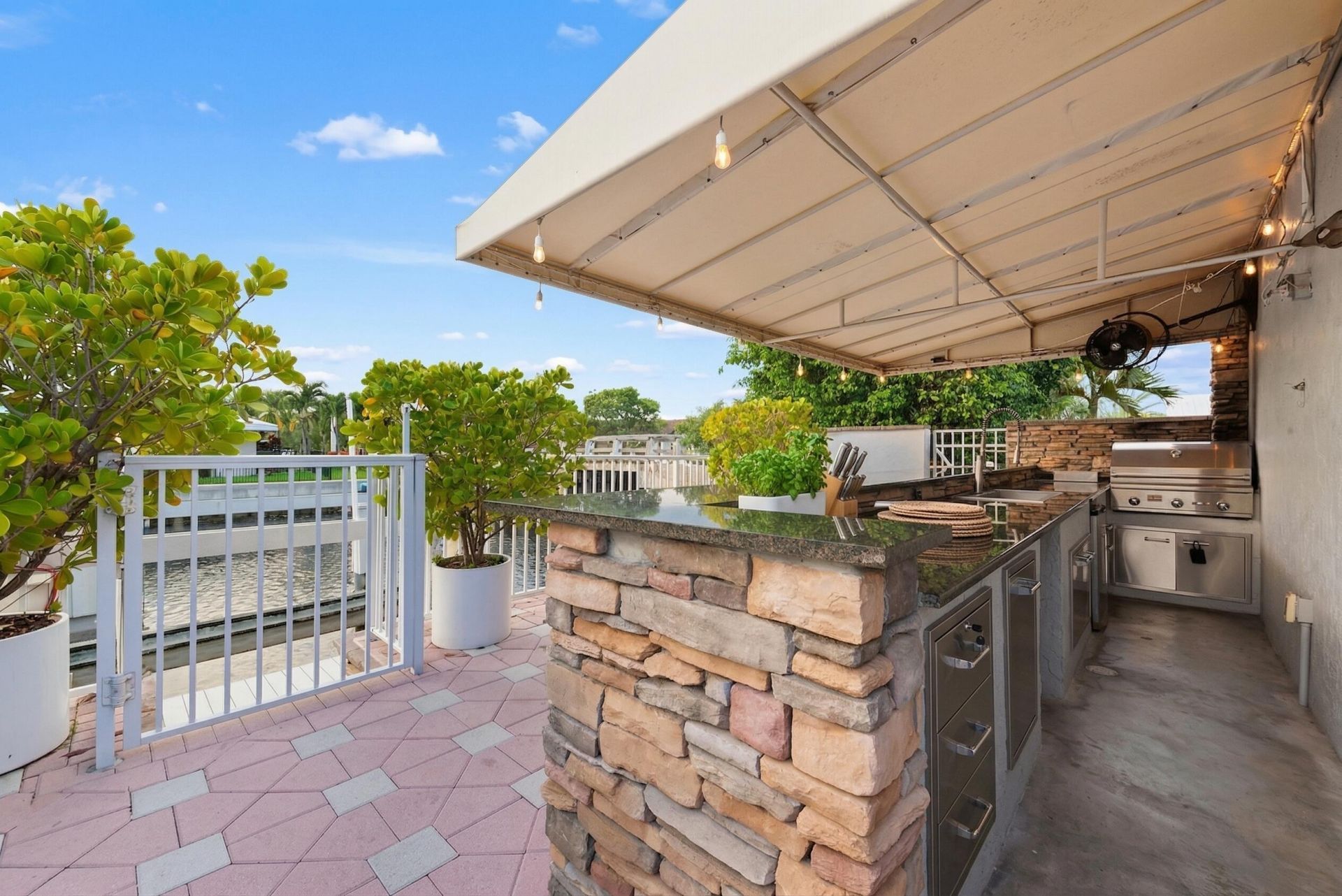 5841 Bayview Drive, Fort Lauderdale, FL 33308 Photo