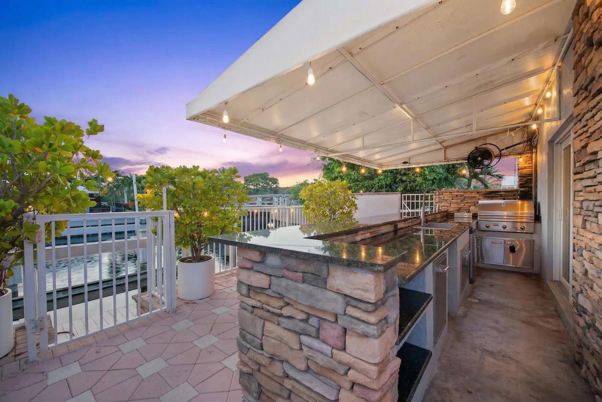 5841 Bayview Drive, Fort Lauderdale, FL 33308 Photo
