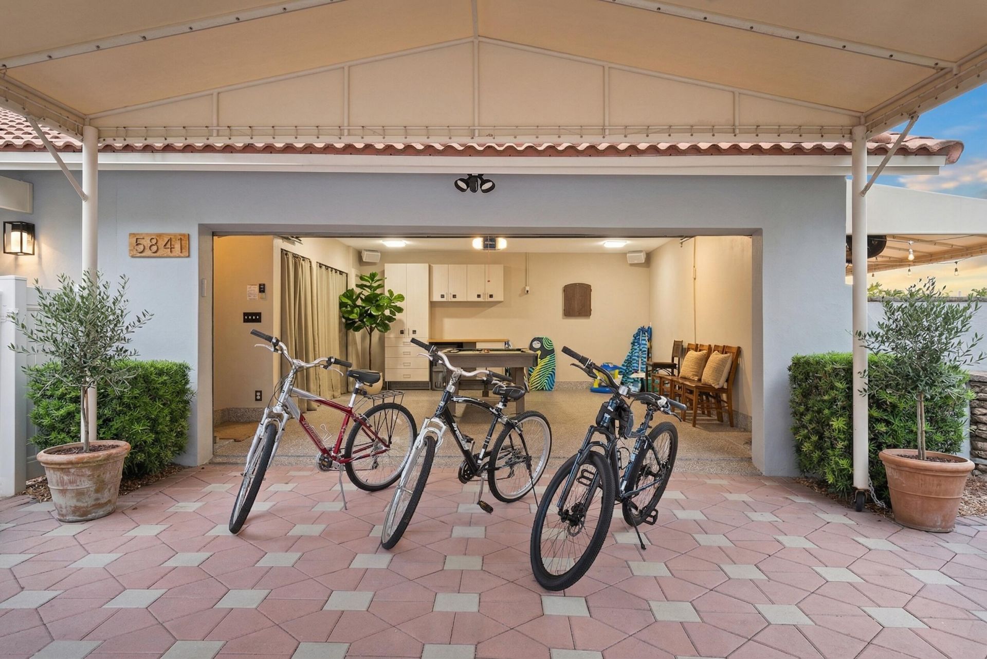 5841 Bayview Drive, Fort Lauderdale, FL 33308 Photo