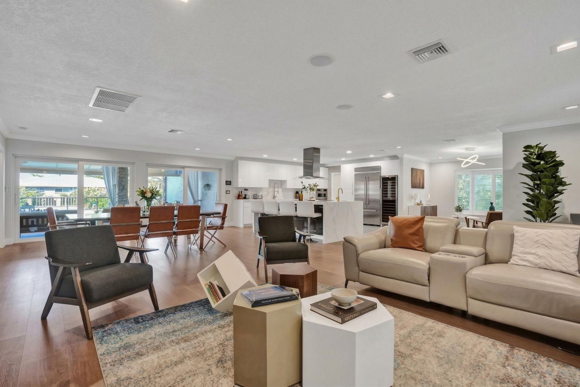 5841 Bayview Drive, Fort Lauderdale, FL 33308 Photo