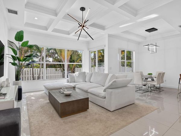 500 NE Wavecrest Way, Boca Raton, FL 33432