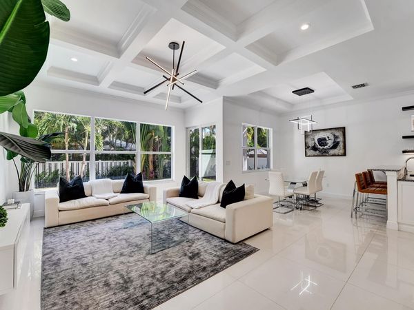 500 NE Wavecrest Way, Boca Raton, FL 33432