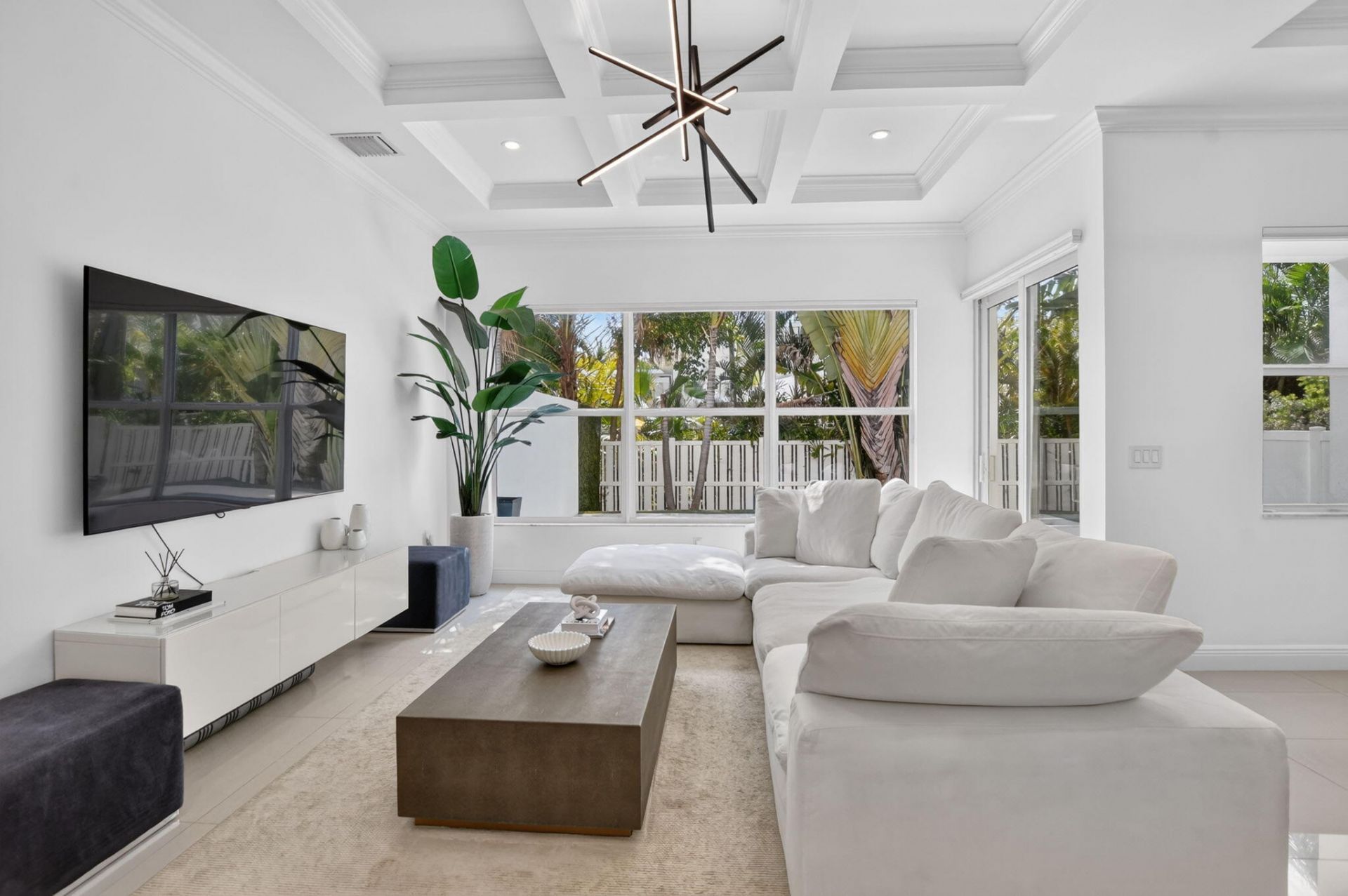 500 NE Wavecrest Way, Boca Raton, FL 33432 Photo