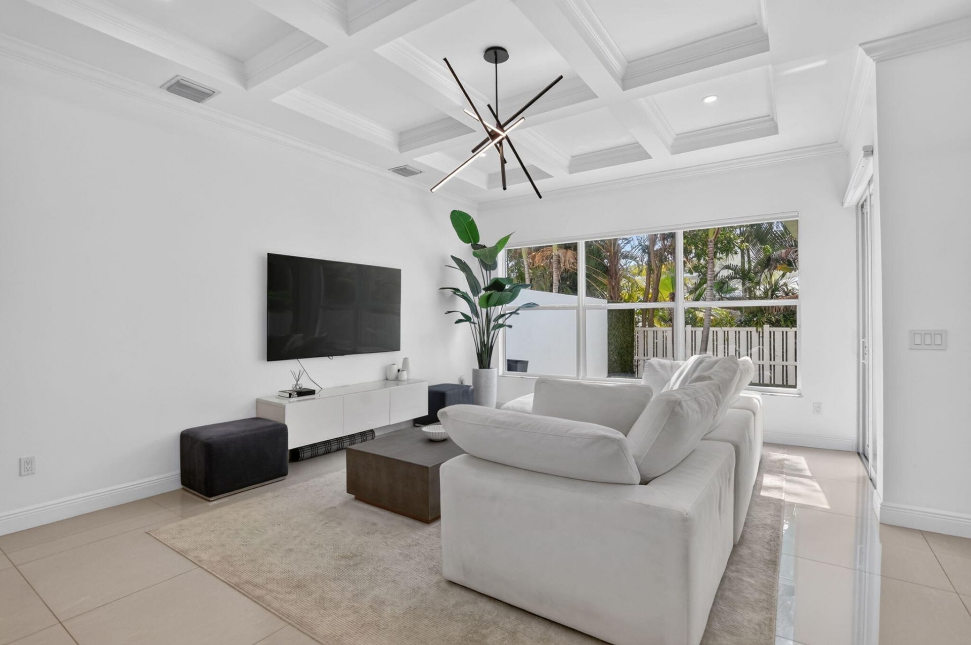 500 NE Wavecrest Way, Boca Raton, FL 33432 Photo