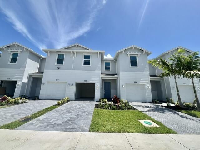 675 SE Lake Falls Street, Port Saint Lucie, FL 34984 Photo
