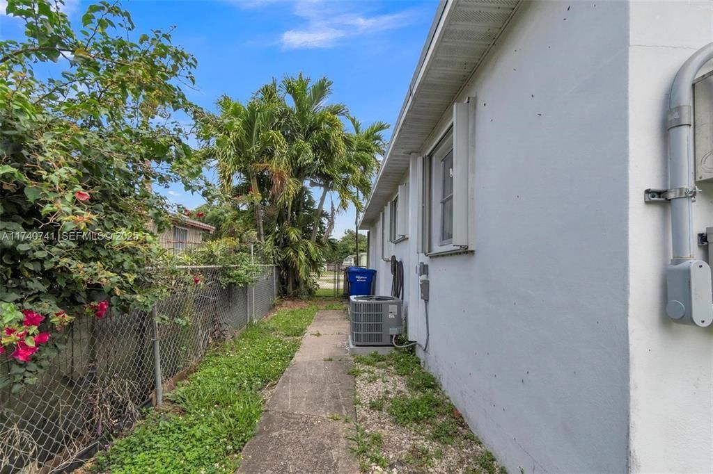 6340 Dawson Street, Hollywood, FL 33023 Photo