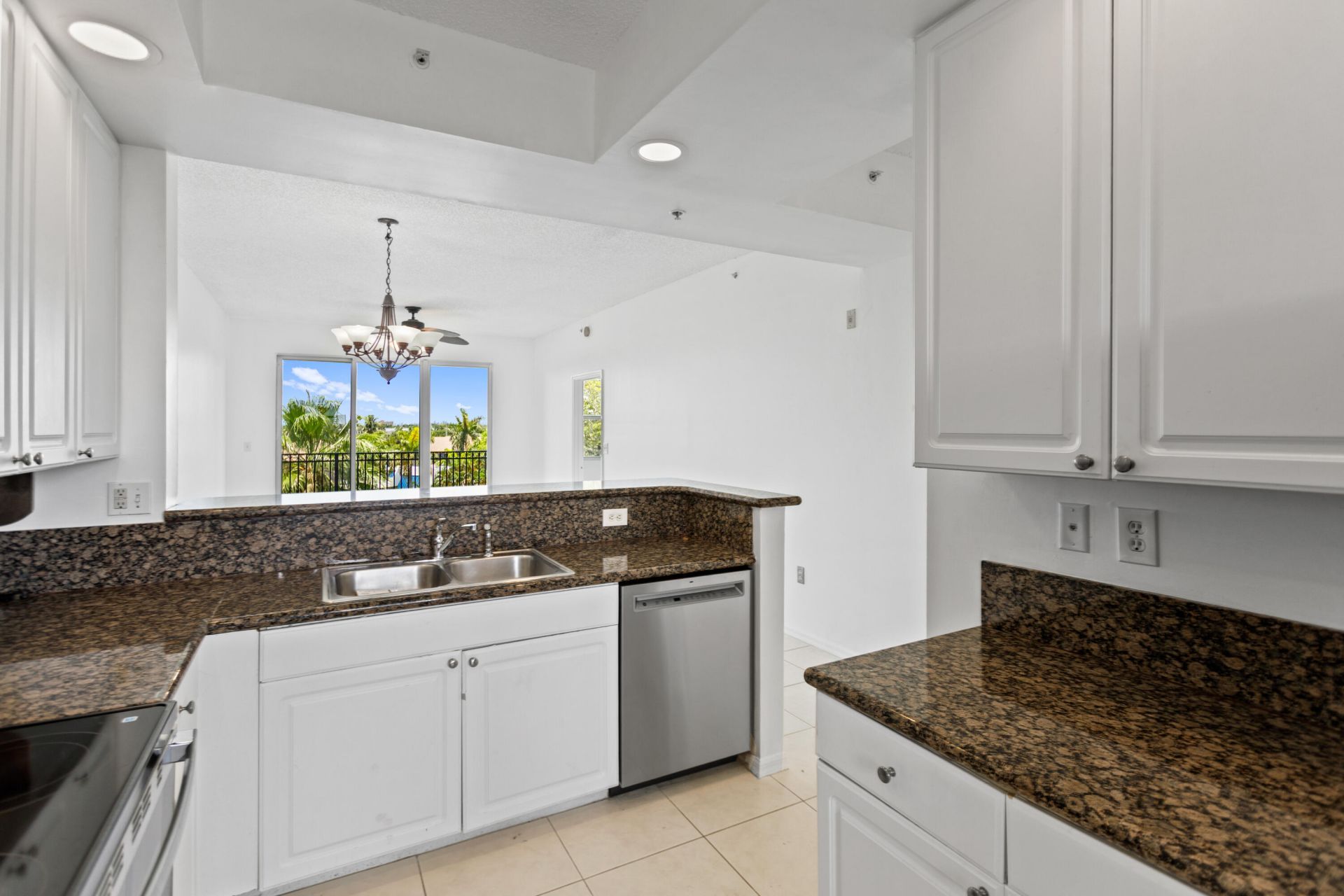27 Royal Palm Way, Unit 503, Boca Raton, FL 33432 Photo