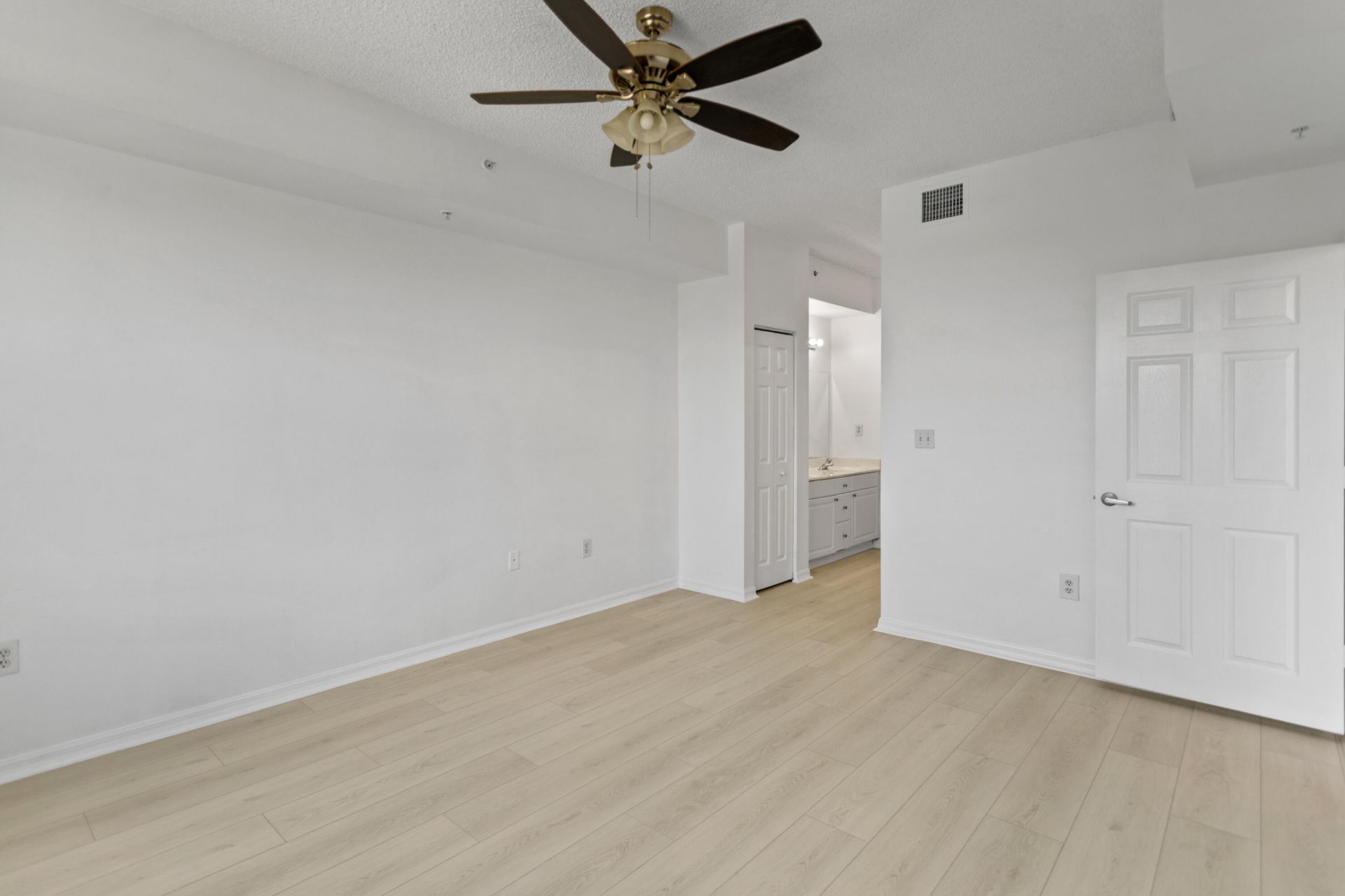 27 Royal Palm Way, Unit 503, Boca Raton, FL 33432 Photo