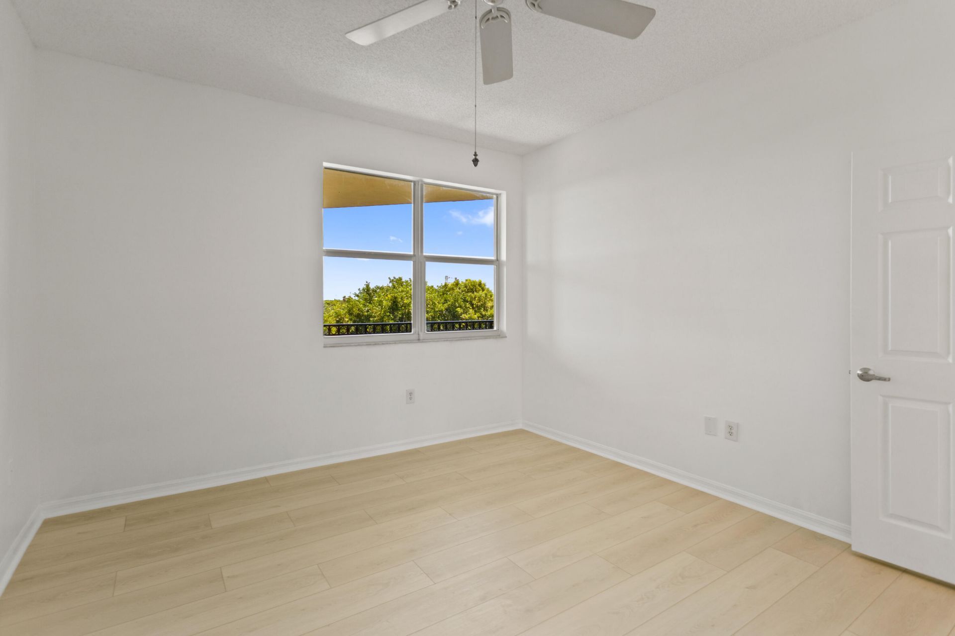 27 Royal Palm Way, Unit 503, Boca Raton, FL 33432 Photo