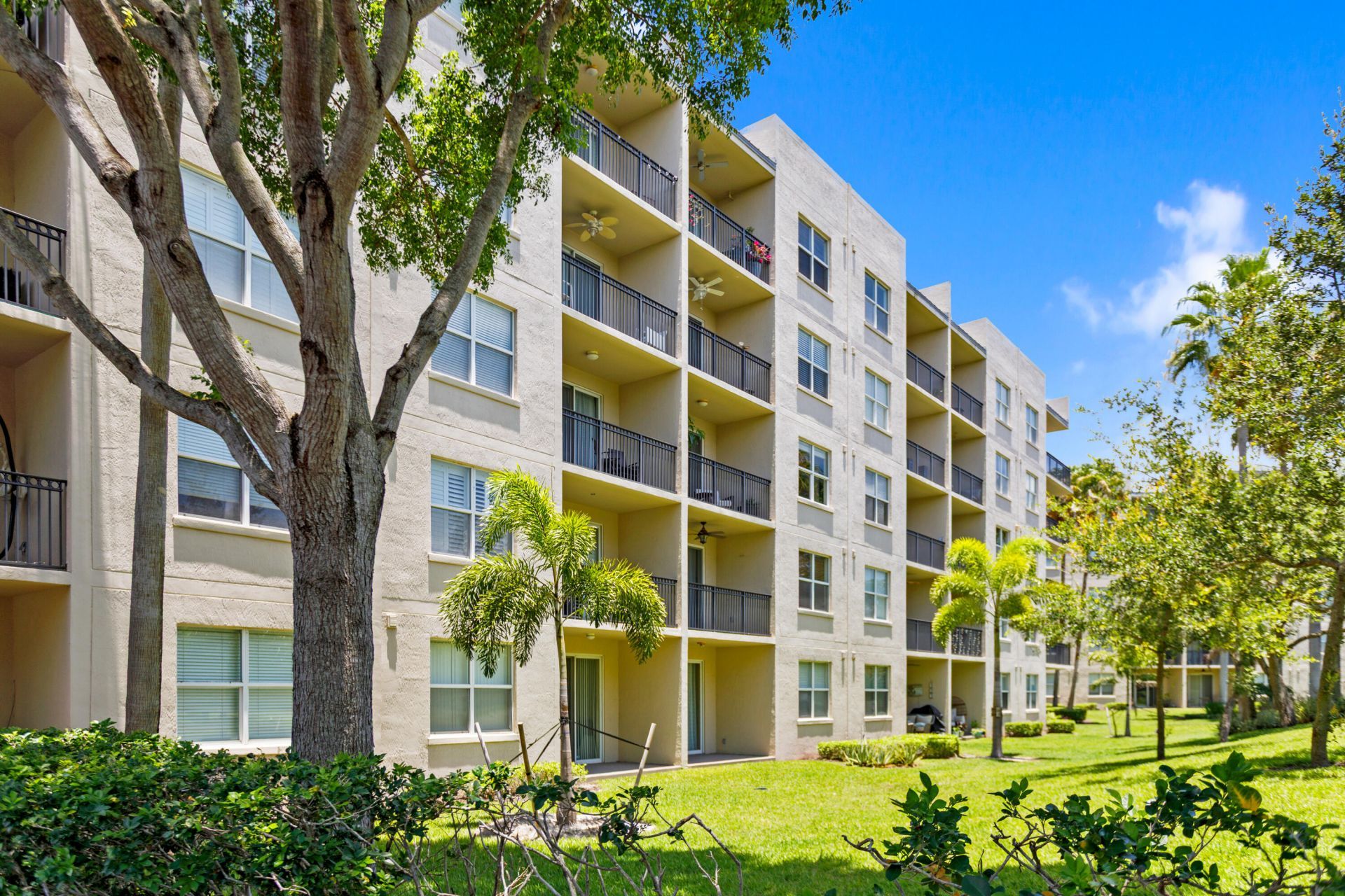 27 Royal Palm Way, Unit 503, Boca Raton, FL 33432 Photo