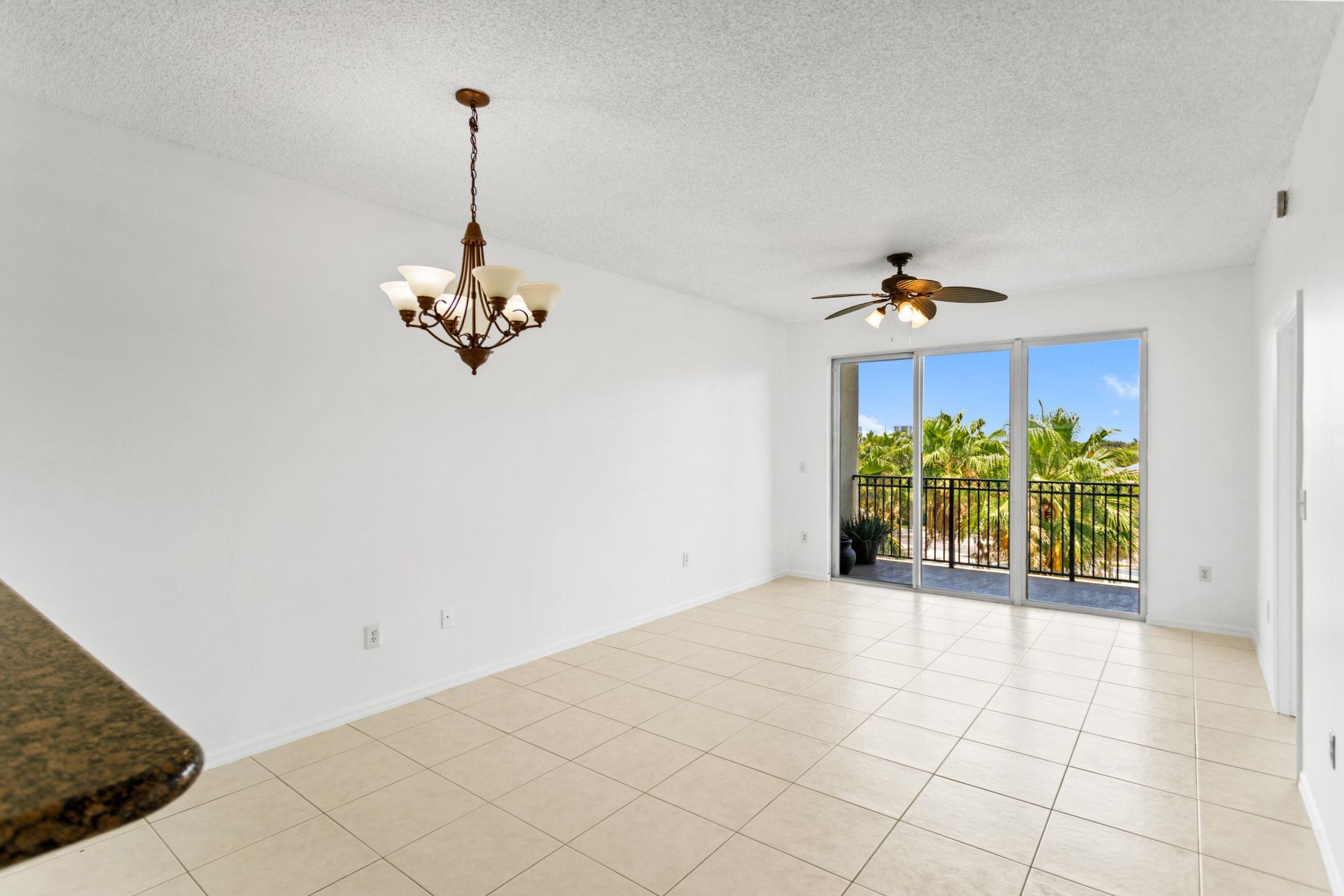 27 Royal Palm Way, Unit 503, Boca Raton, FL 33432 Photo