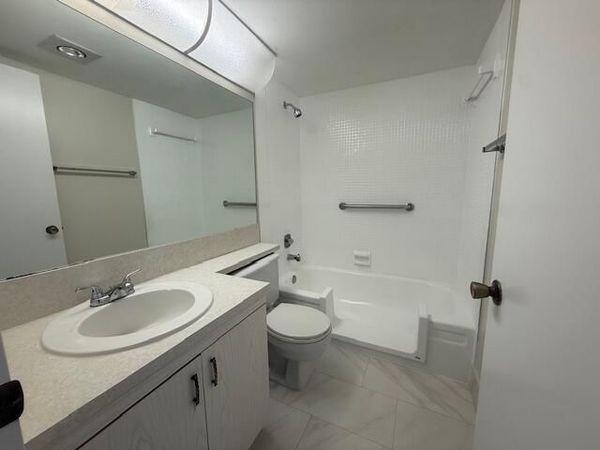 4078 E Exeter E, Unit E, Boca Raton, FL 33434