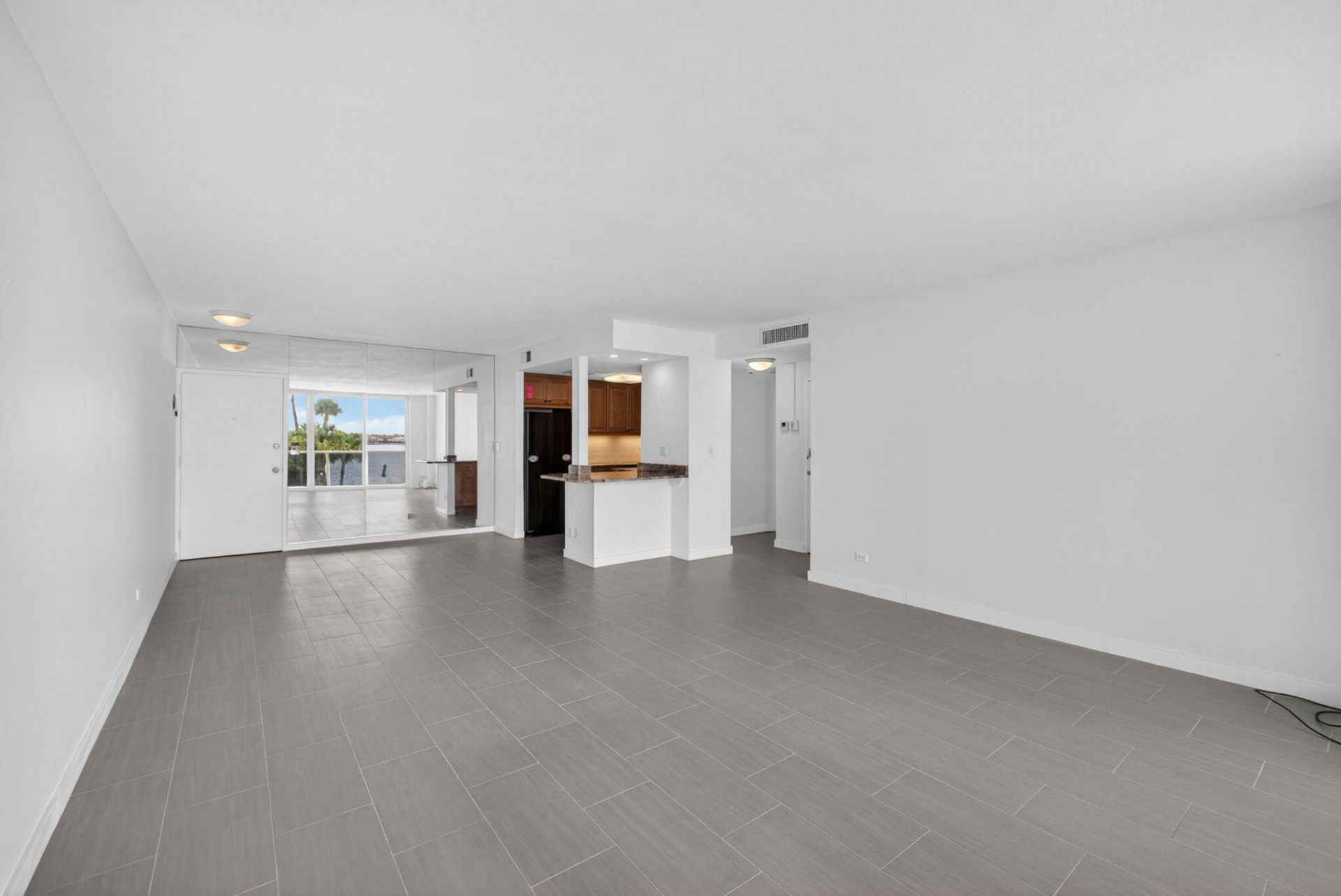 2800 N Flagler Drive, Unit 202, West Palm Beach, FL 33407 Photo