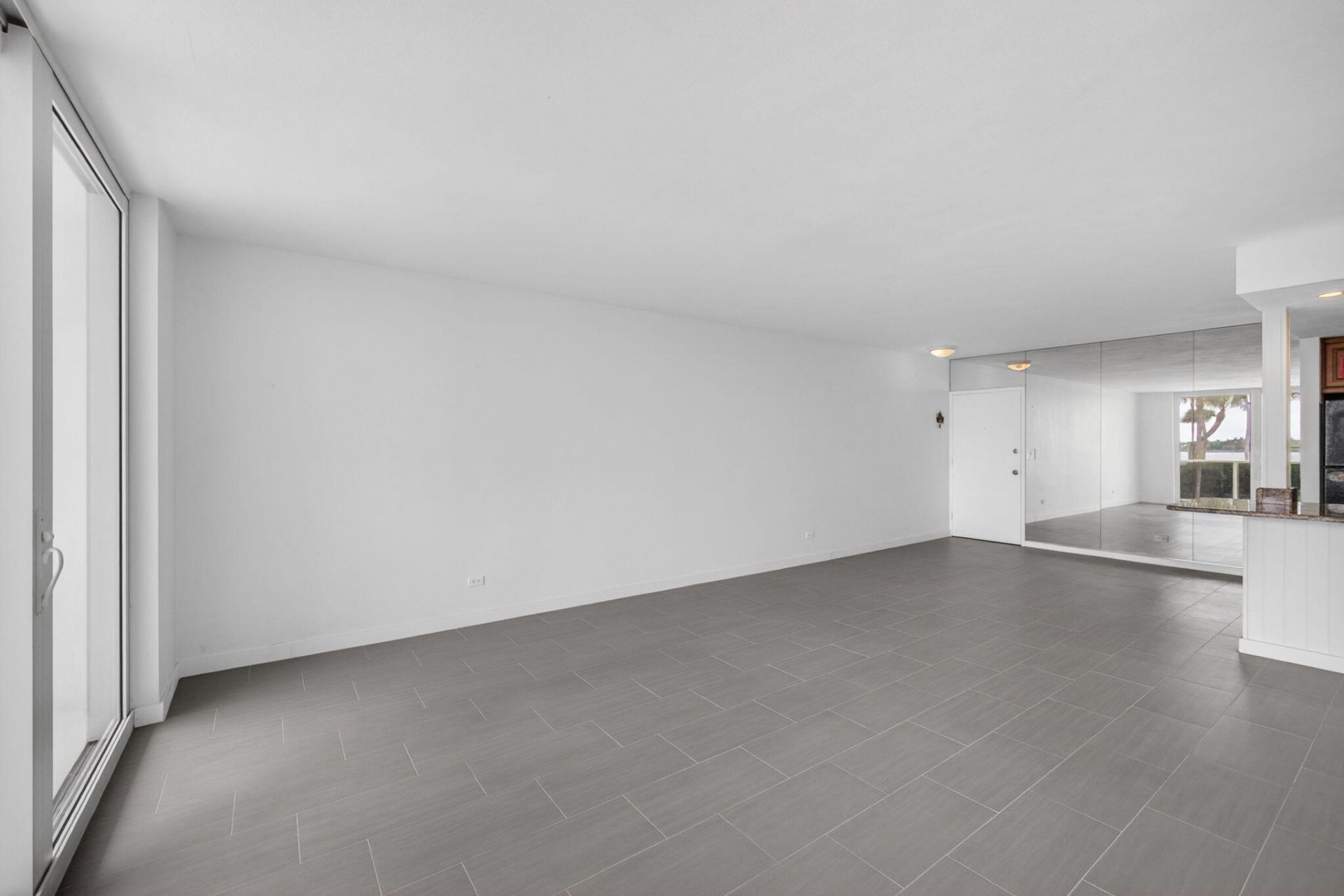 2800 N Flagler Drive, Unit 202, West Palm Beach, FL 33407 Photo
