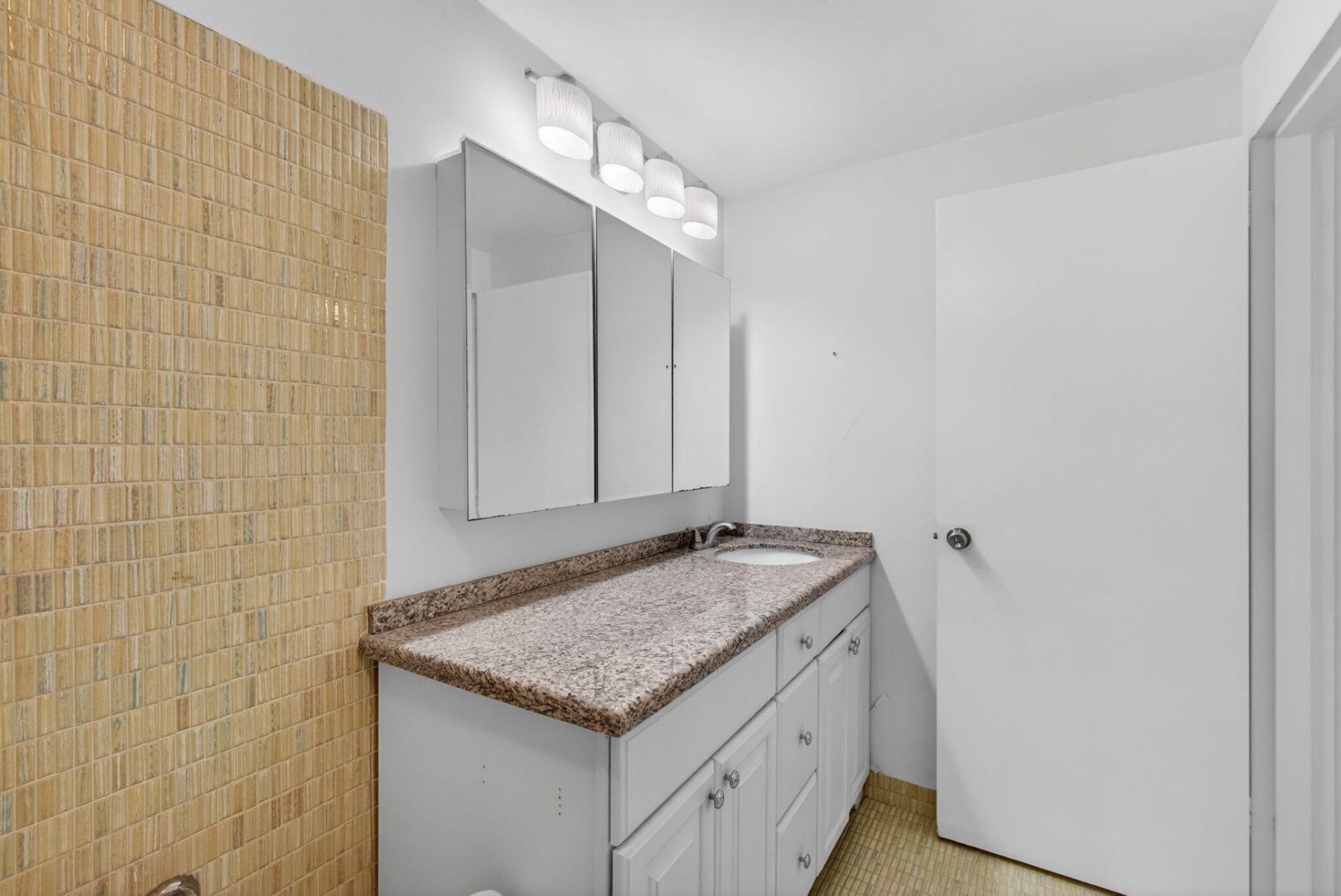 2800 N Flagler Drive, Unit 202, West Palm Beach, FL 33407 Photo