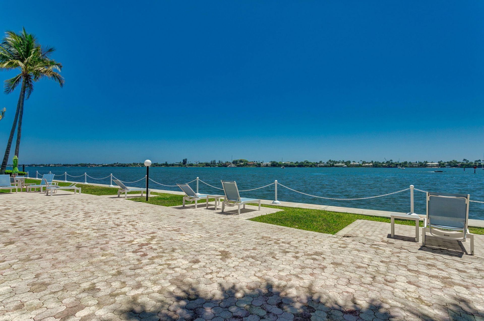 2800 N Flagler Drive, Unit 202, West Palm Beach, FL 33407 Photo