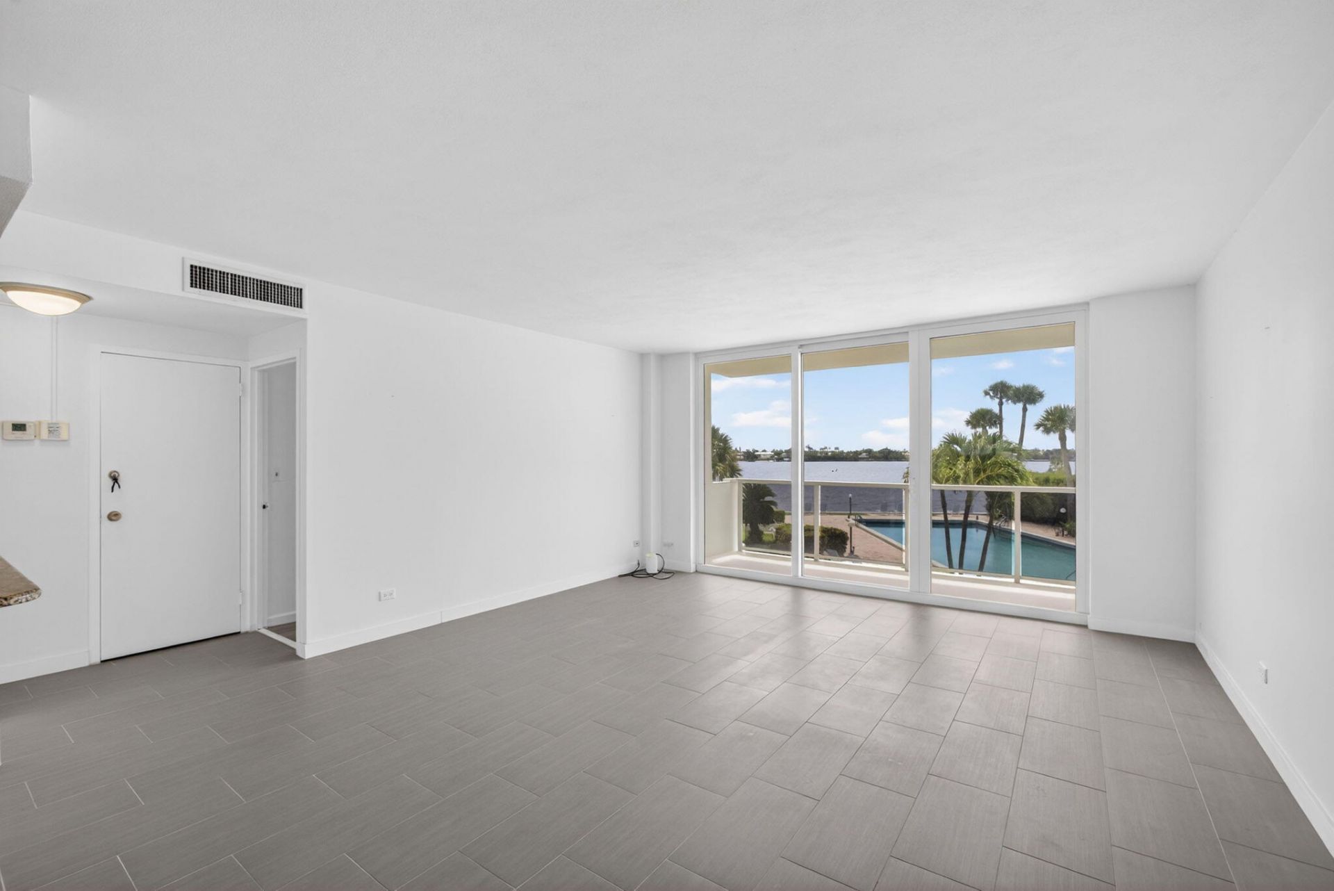2800 N Flagler Drive, Unit 202, West Palm Beach, FL 33407 Photo