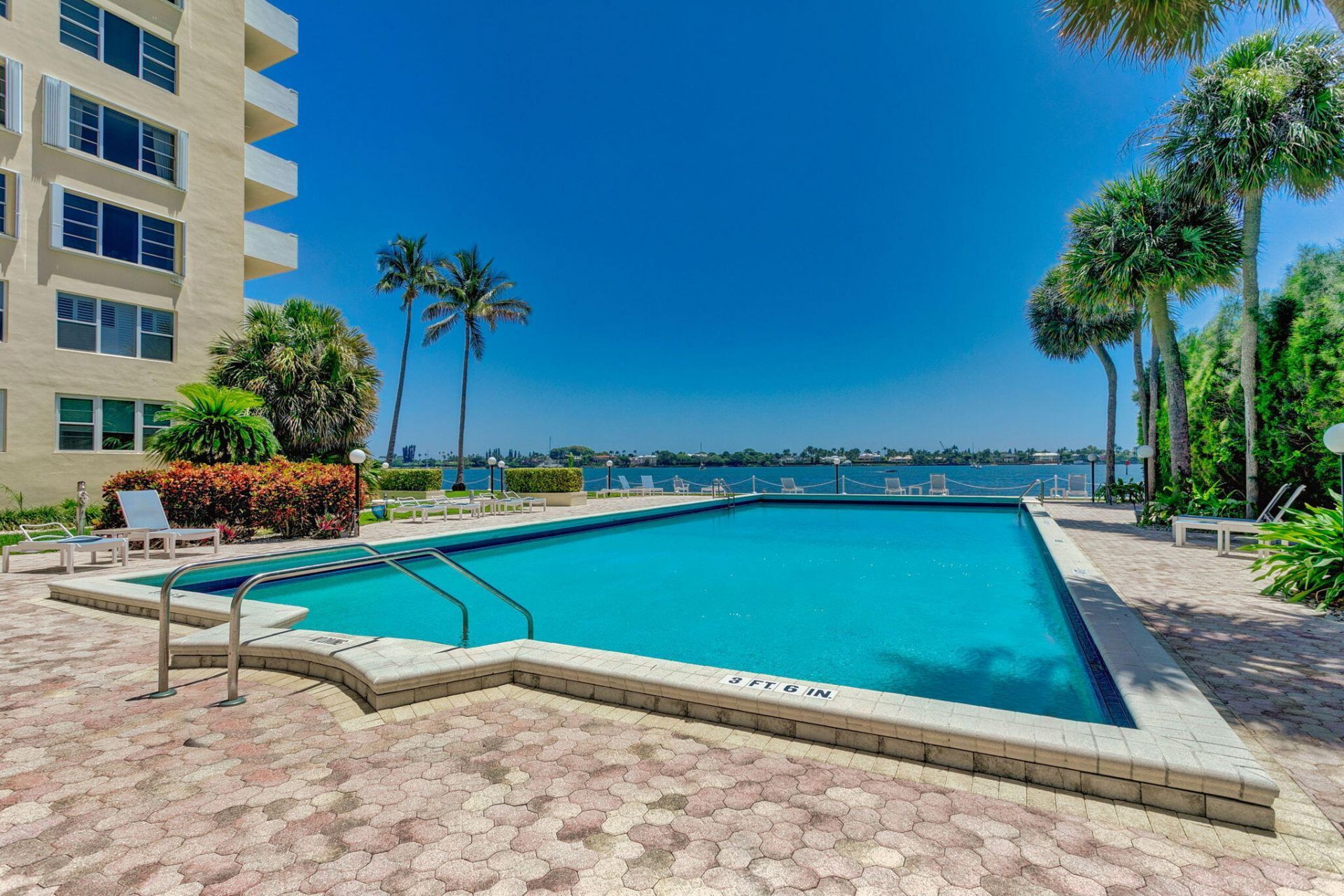 2800 N Flagler Drive, Unit 202, West Palm Beach, FL 33407 Photo