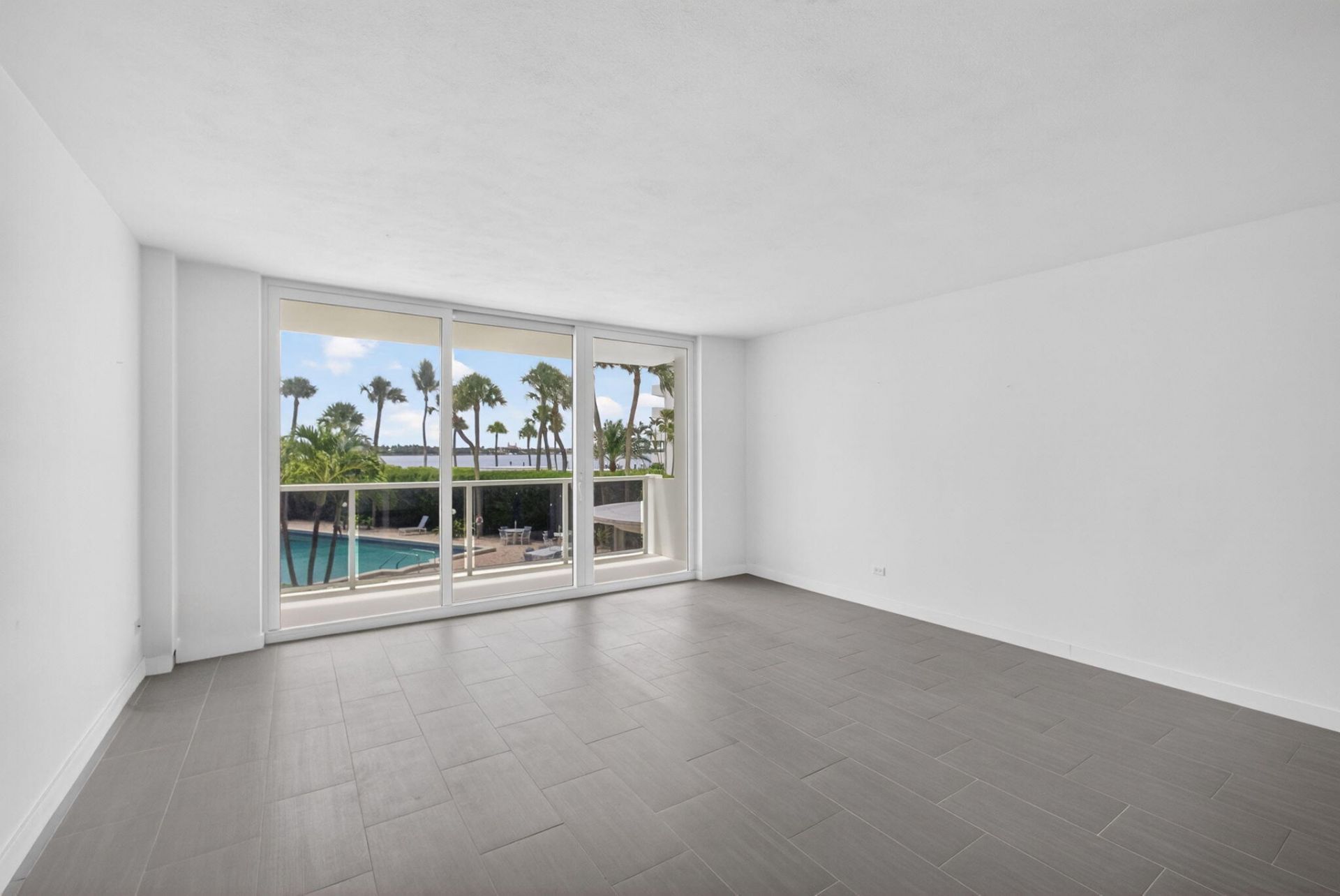 2800 N Flagler Drive, Unit 202, West Palm Beach, FL 33407 Photo