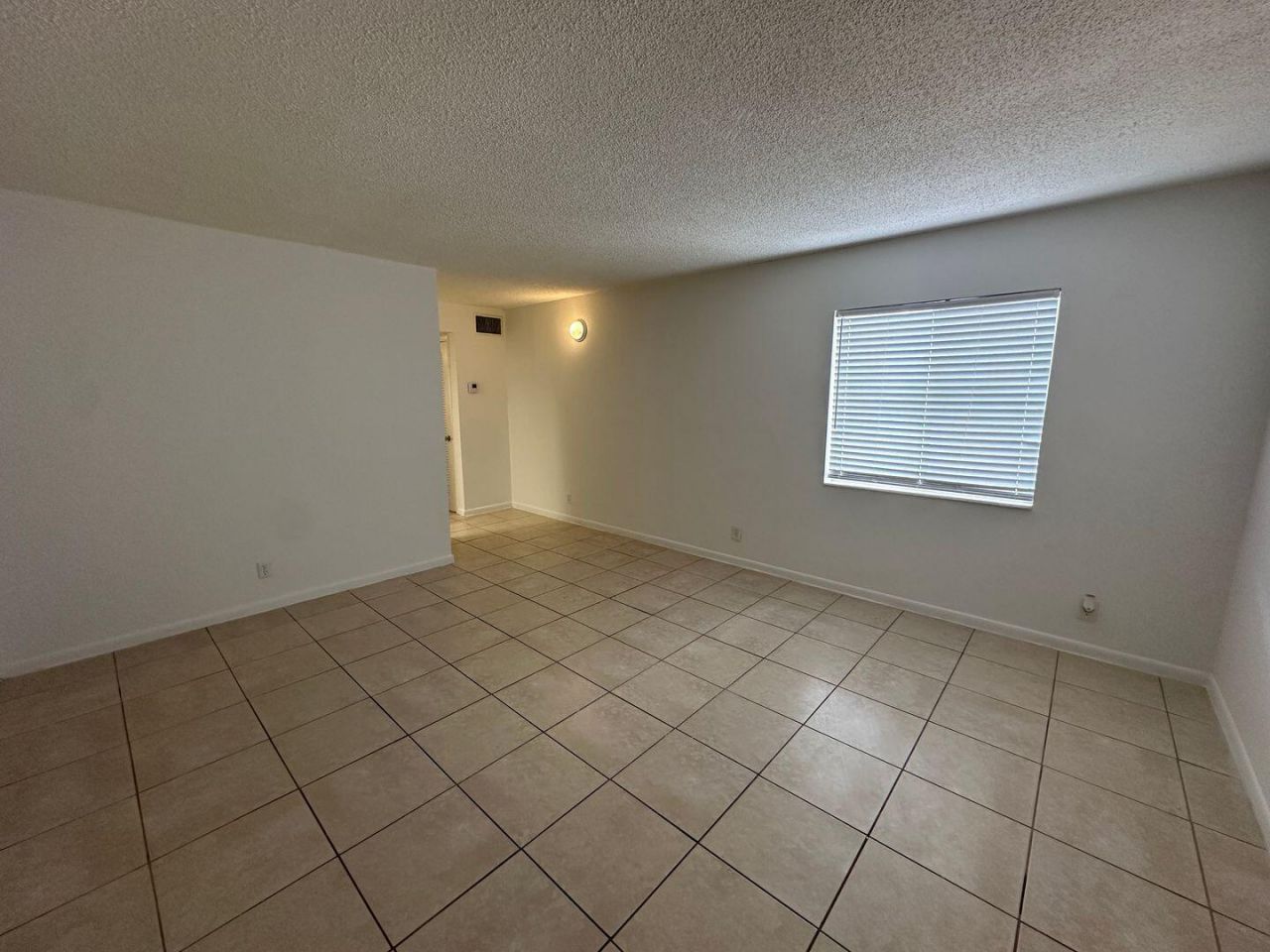 515 S Sequoia Drive, Unit 111, West Palm Beach, FL 33409 Photo