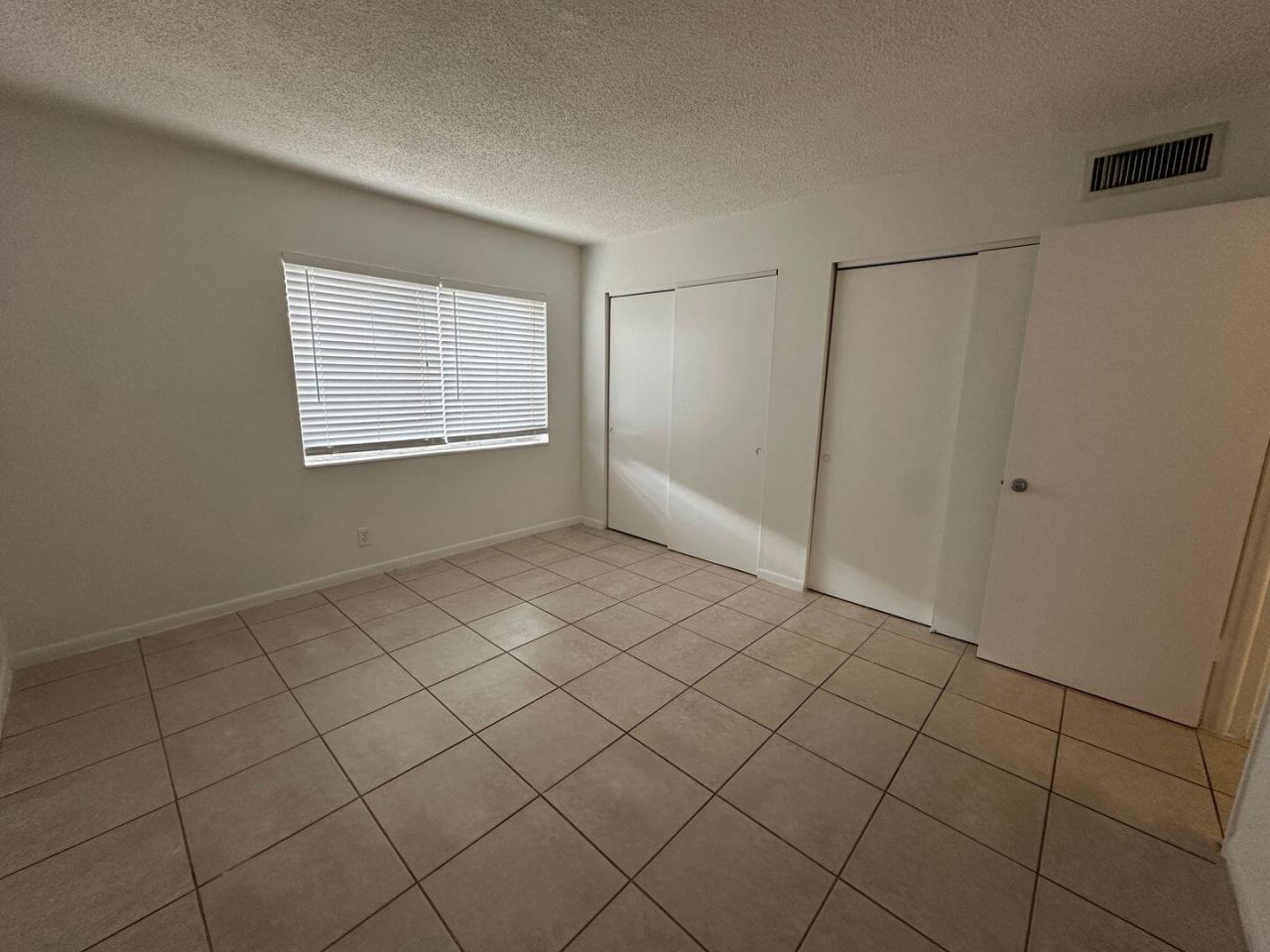 515 S Sequoia Drive, Unit 111, West Palm Beach, FL 33409 Photo