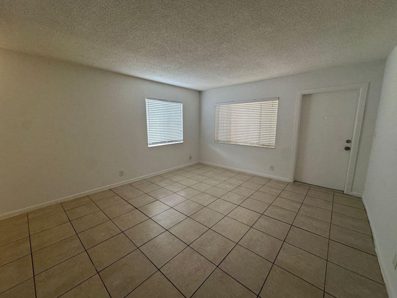 515 S Sequoia Drive, Unit 111, West Palm Beach, FL 33409 Photo