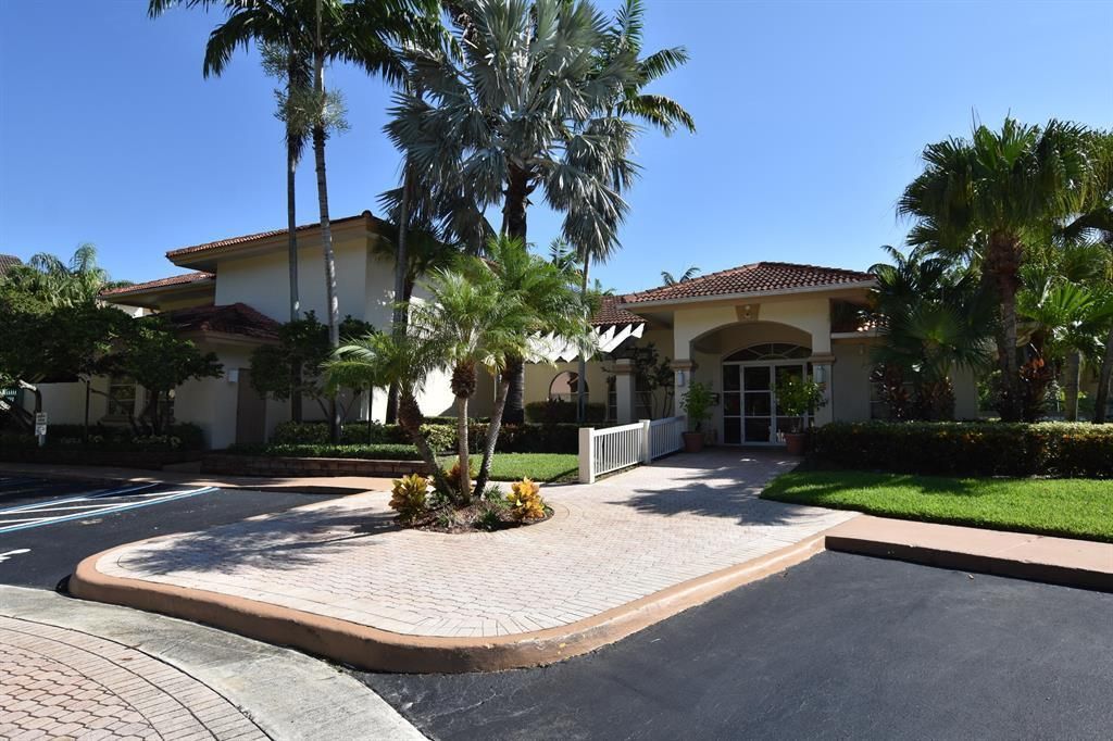 7108 Glenmoor Drive, Unit 7108, West Palm Beach, FL 33409 Photo