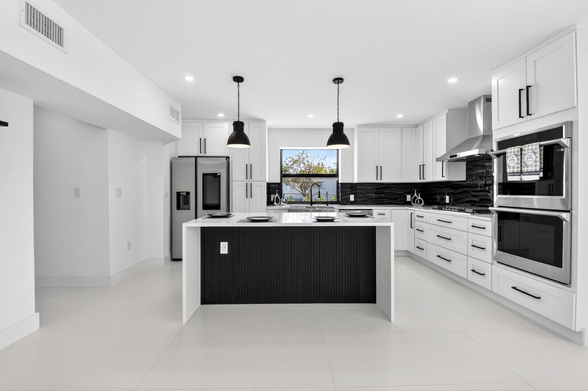 1410 N Beta Ct Court N, Lake Clarke Shores, FL 33406 Photo