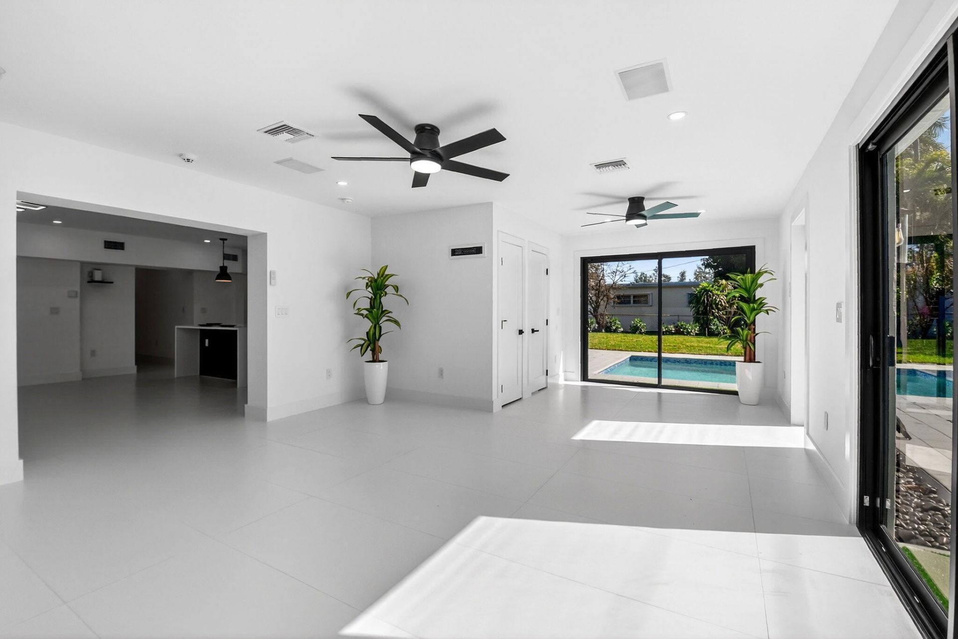 1410 N Beta Ct Court N, Lake Clarke Shores, FL 33406 Photo
