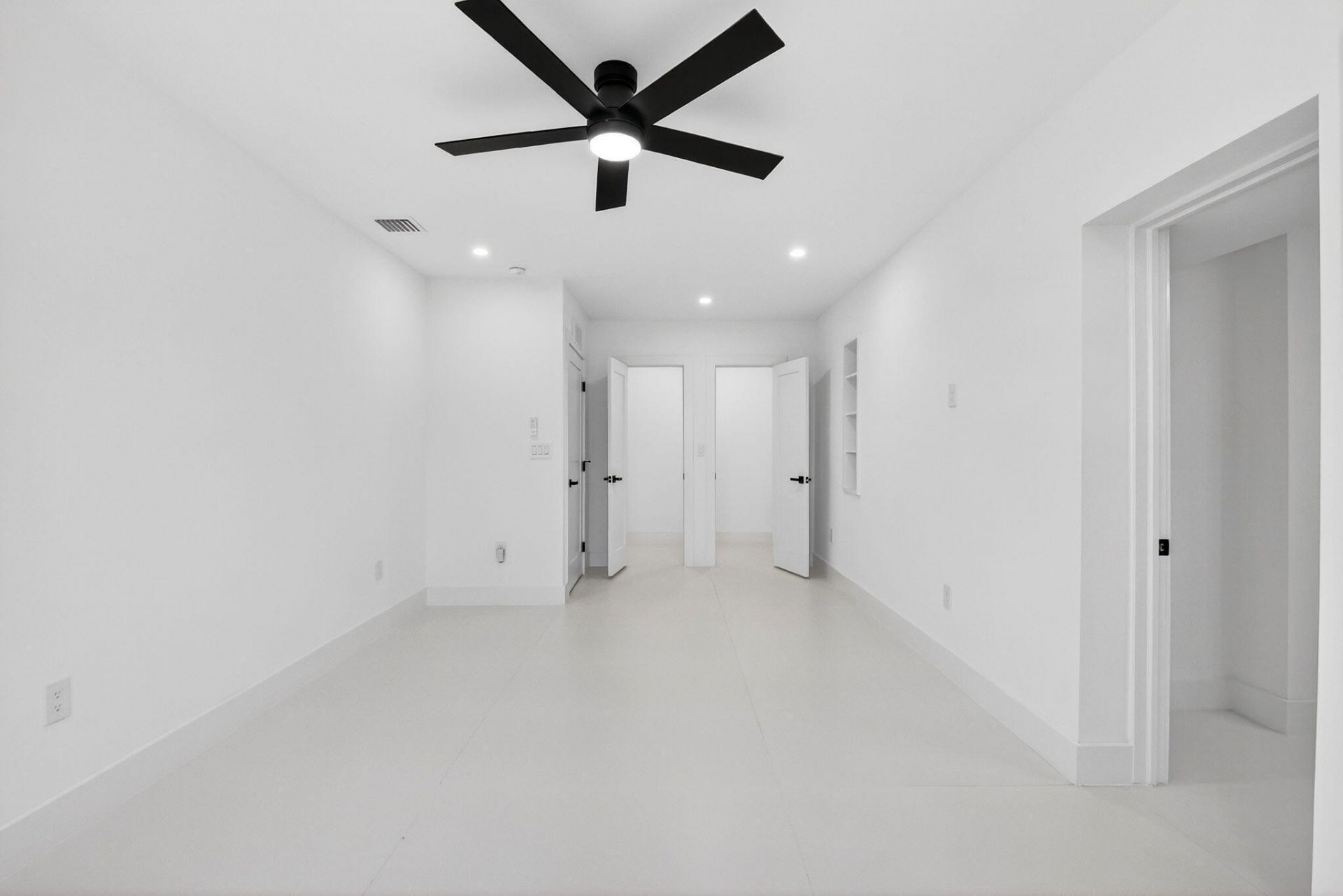 1410 N Beta Ct Court N, Lake Clarke Shores, FL 33406 Photo