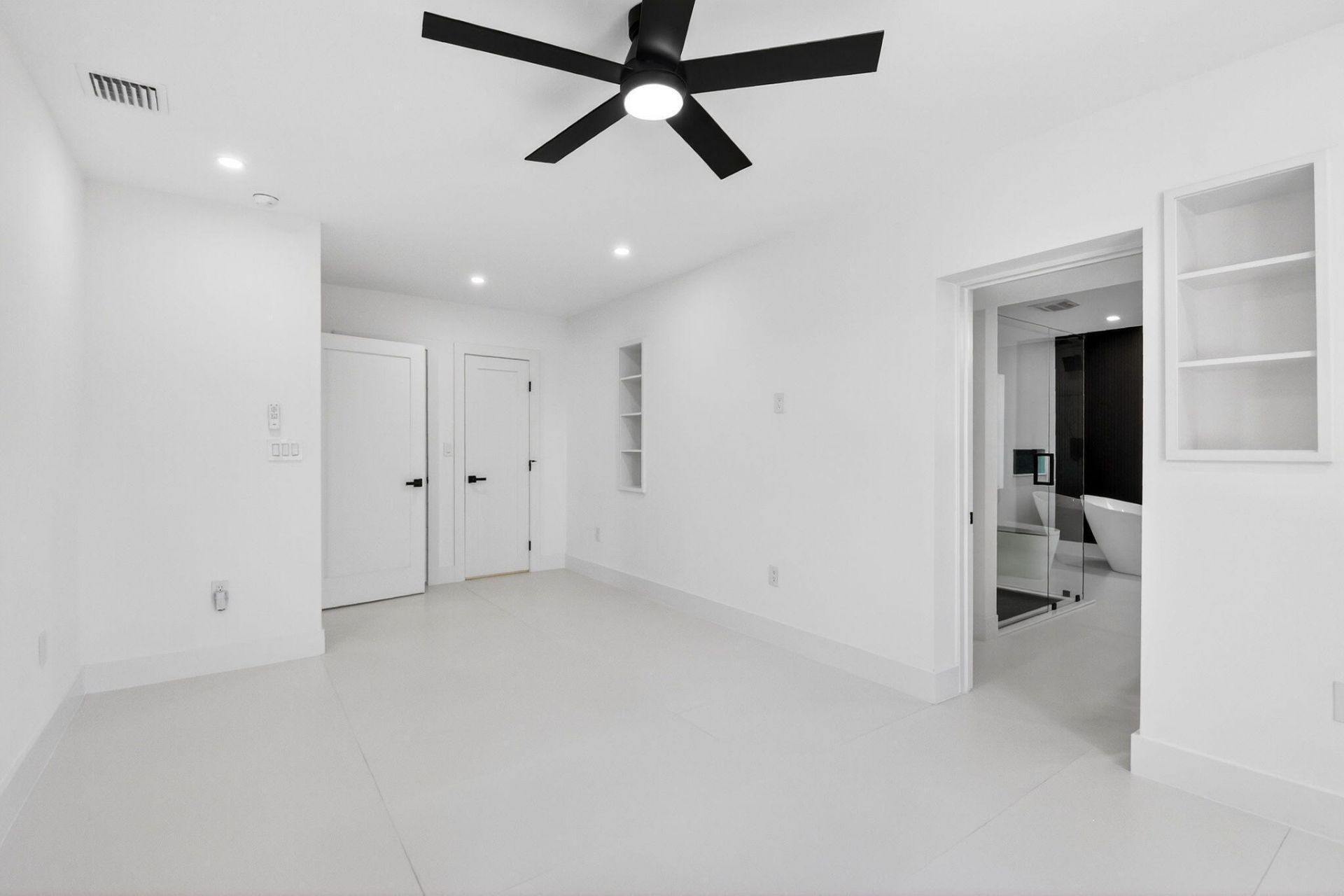 1410 N Beta Ct Court N, Lake Clarke Shores, FL 33406 Photo
