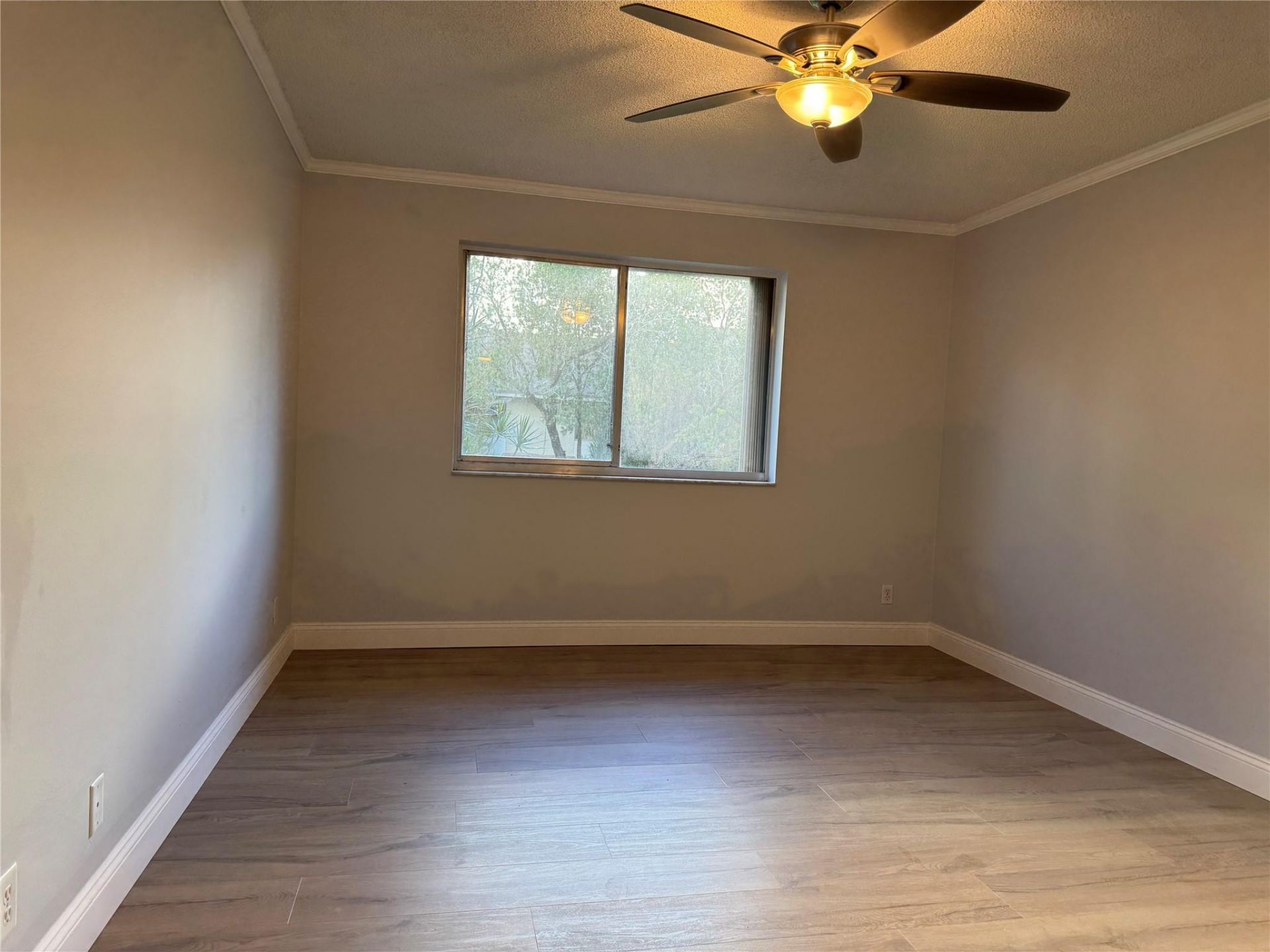 606 Gardens Drive, Pompano Beach, FL 33069 Photo