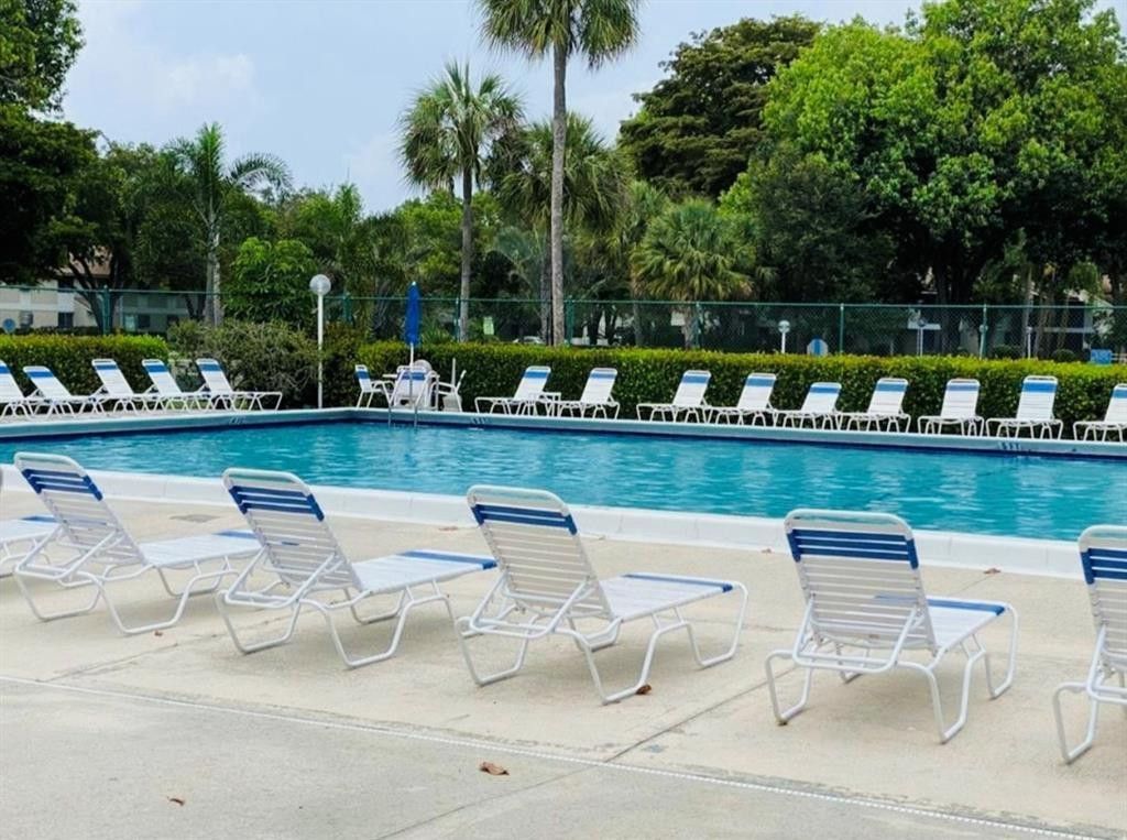 606 Gardens Drive, Pompano Beach, FL 33069 Photo