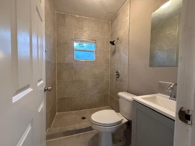 400 Metcalf Court, Unit 418, West Palm Beach, FL 33407 Photo
