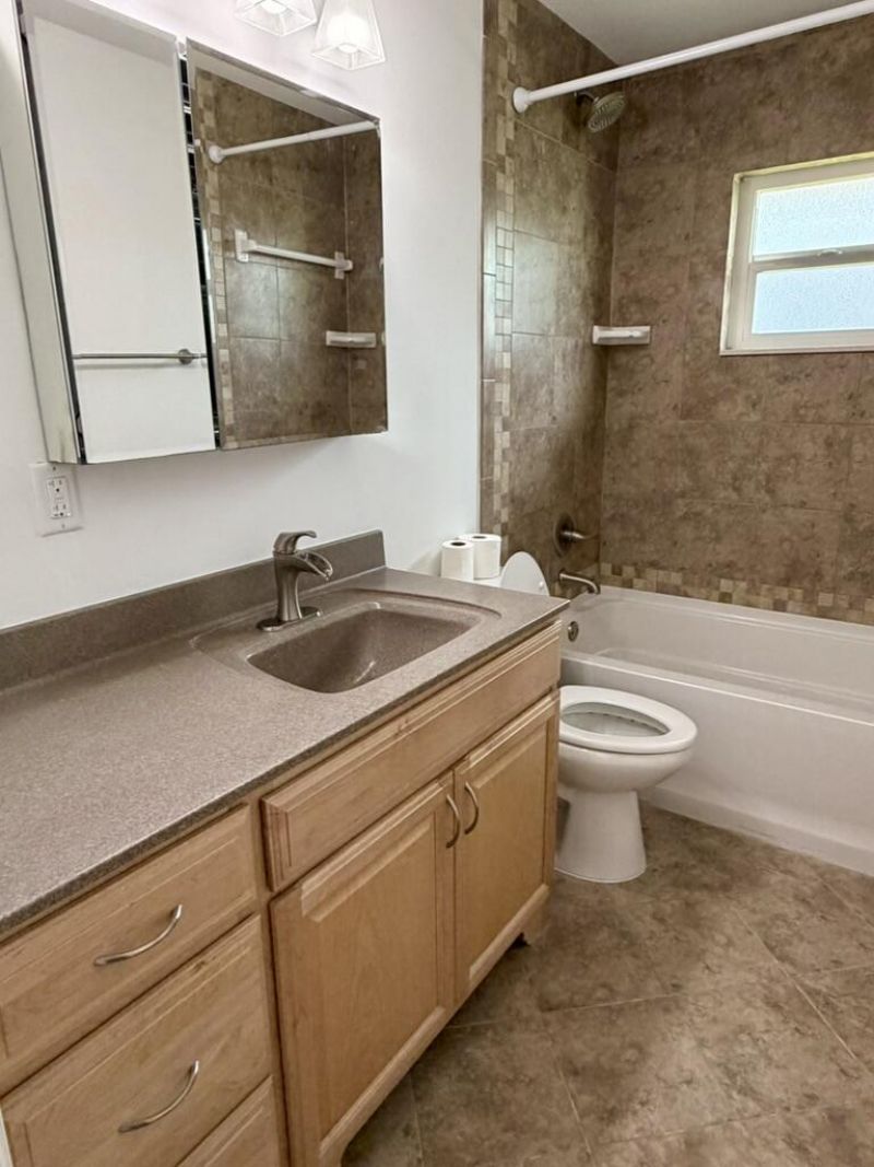 147 Sunflower Circle, Royal Palm Beach, FL 33411 Photo