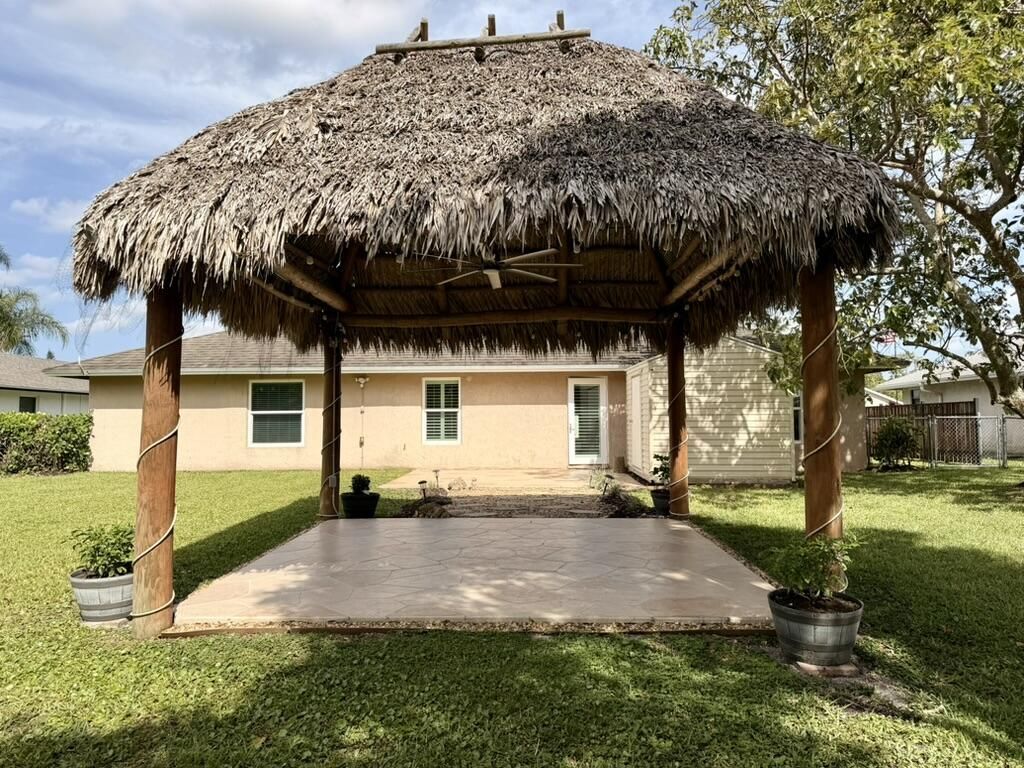 147 Sunflower Circle, Royal Palm Beach, FL 33411 Photo