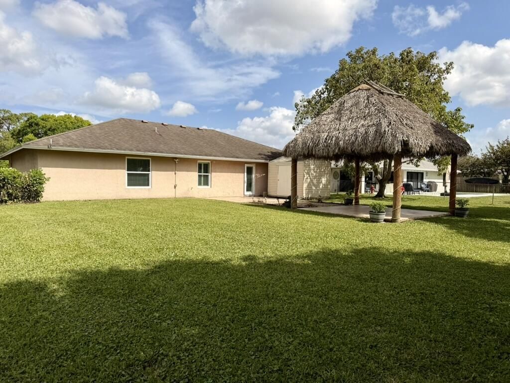 147 Sunflower Circle, Royal Palm Beach, FL 33411 Photo