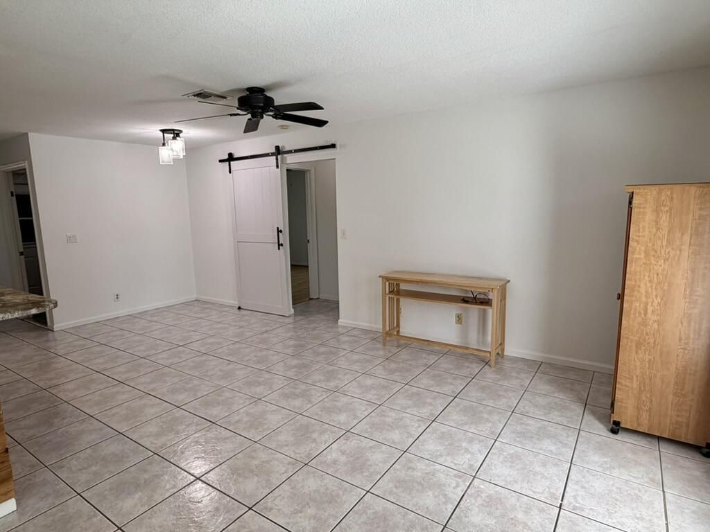 147 Sunflower Circle, Royal Palm Beach, FL 33411 Photo