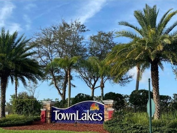 18168 Horizon View Boulevard, Lehigh Acres, FL 33972