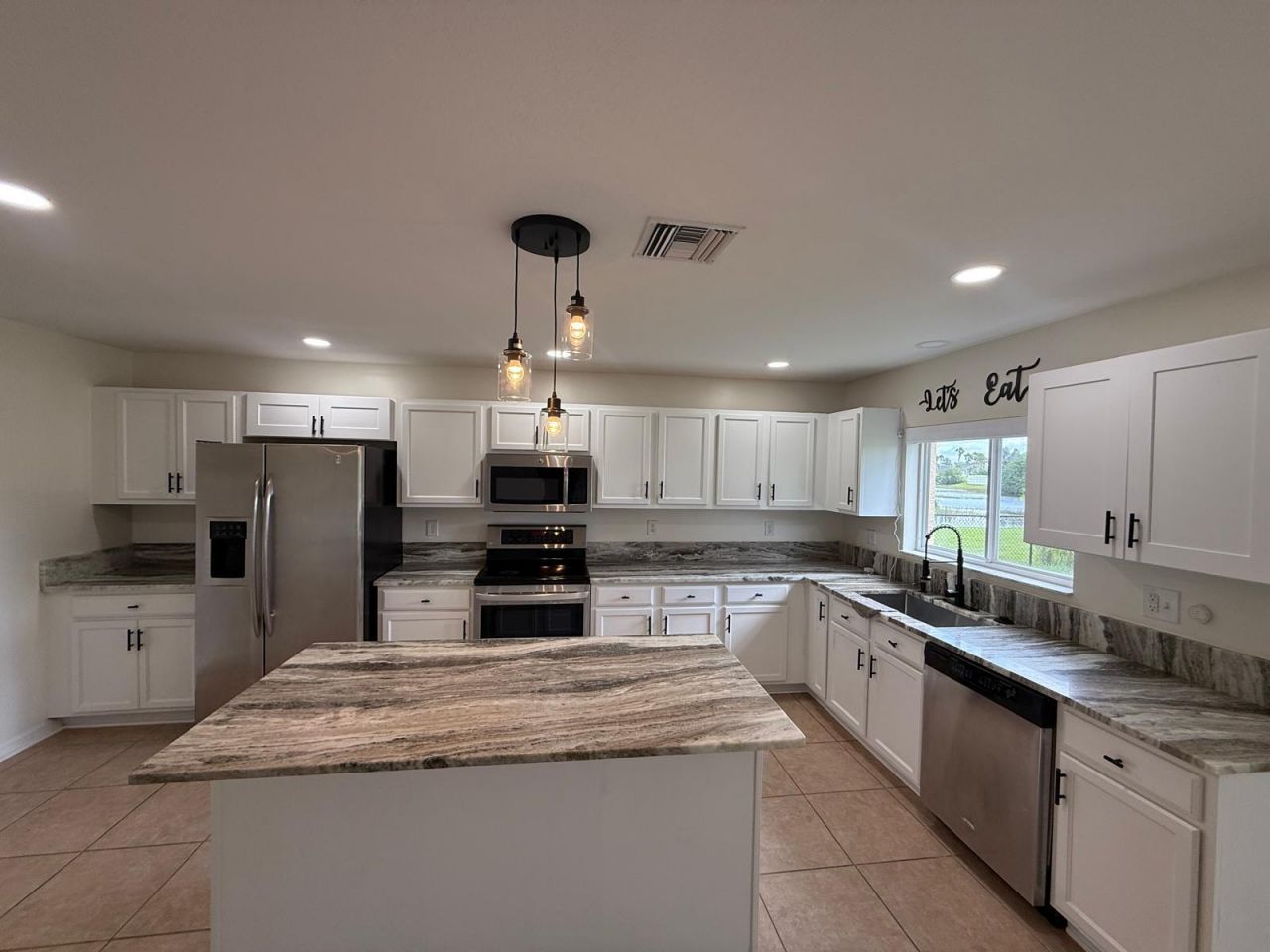 18168 Horizon View Boulevard, Lehigh Acres, FL 33972 Photo
