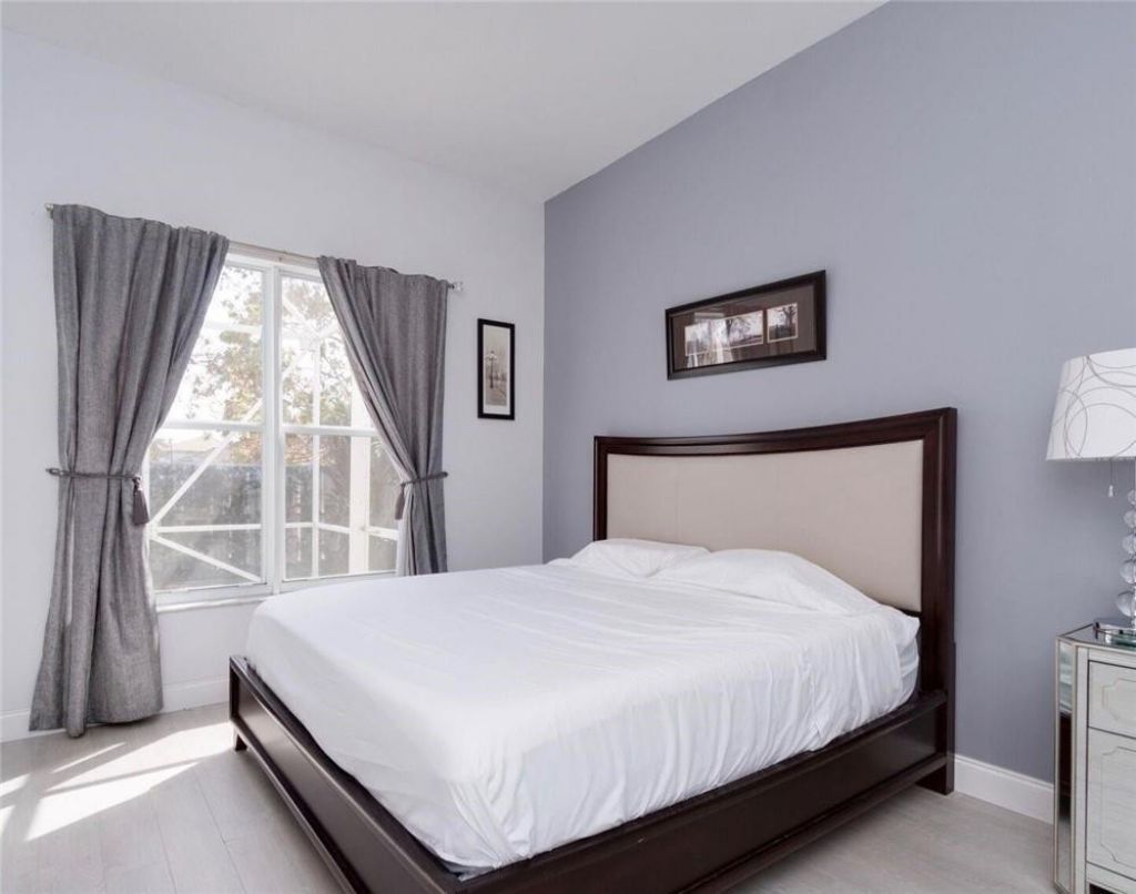 14272 NW 18th Court, Pembroke Pines, FL 33028 Photo