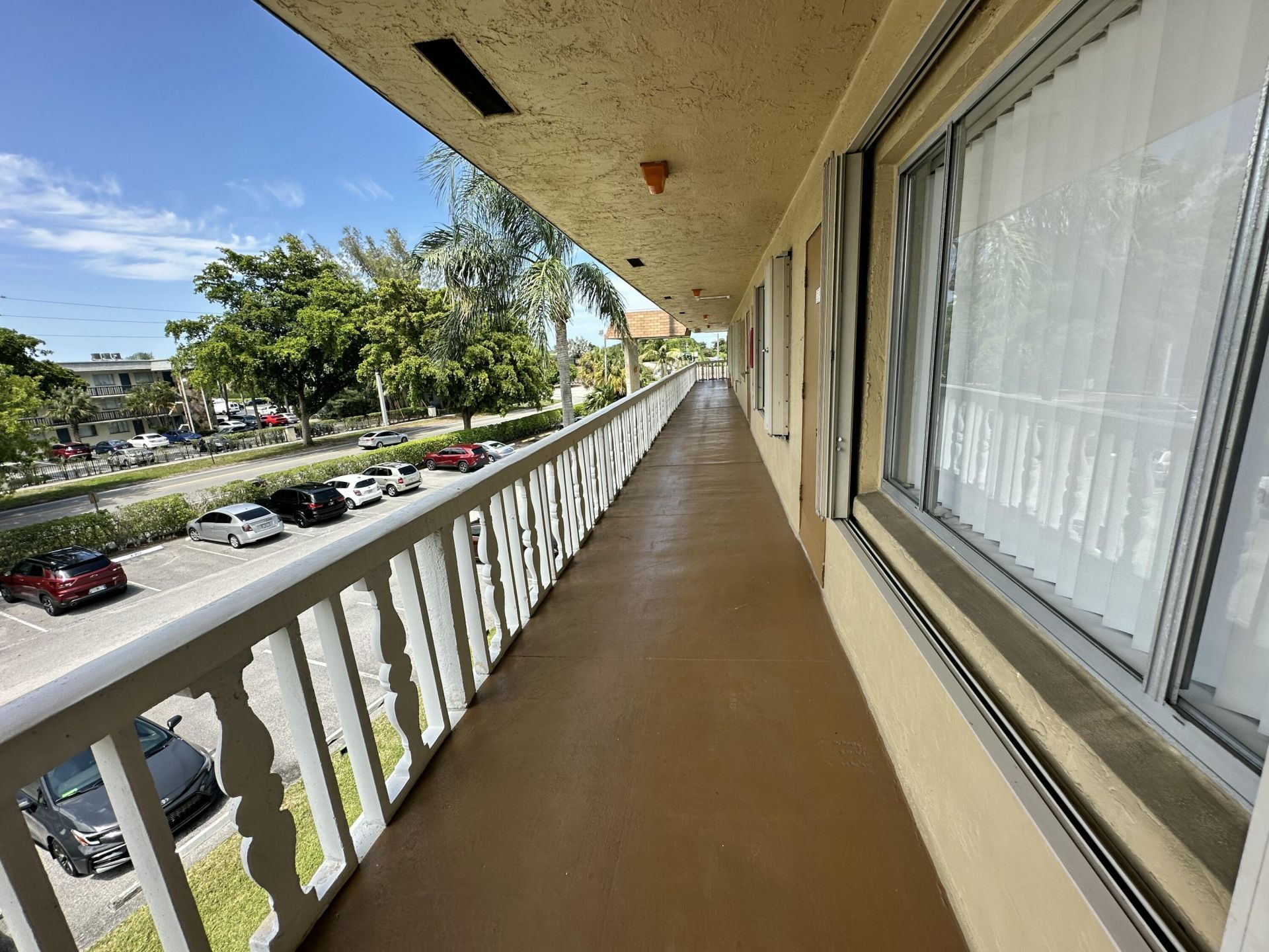 555 Purdy Lane, Unit 306, Palm Springs, FL 33461 Photo