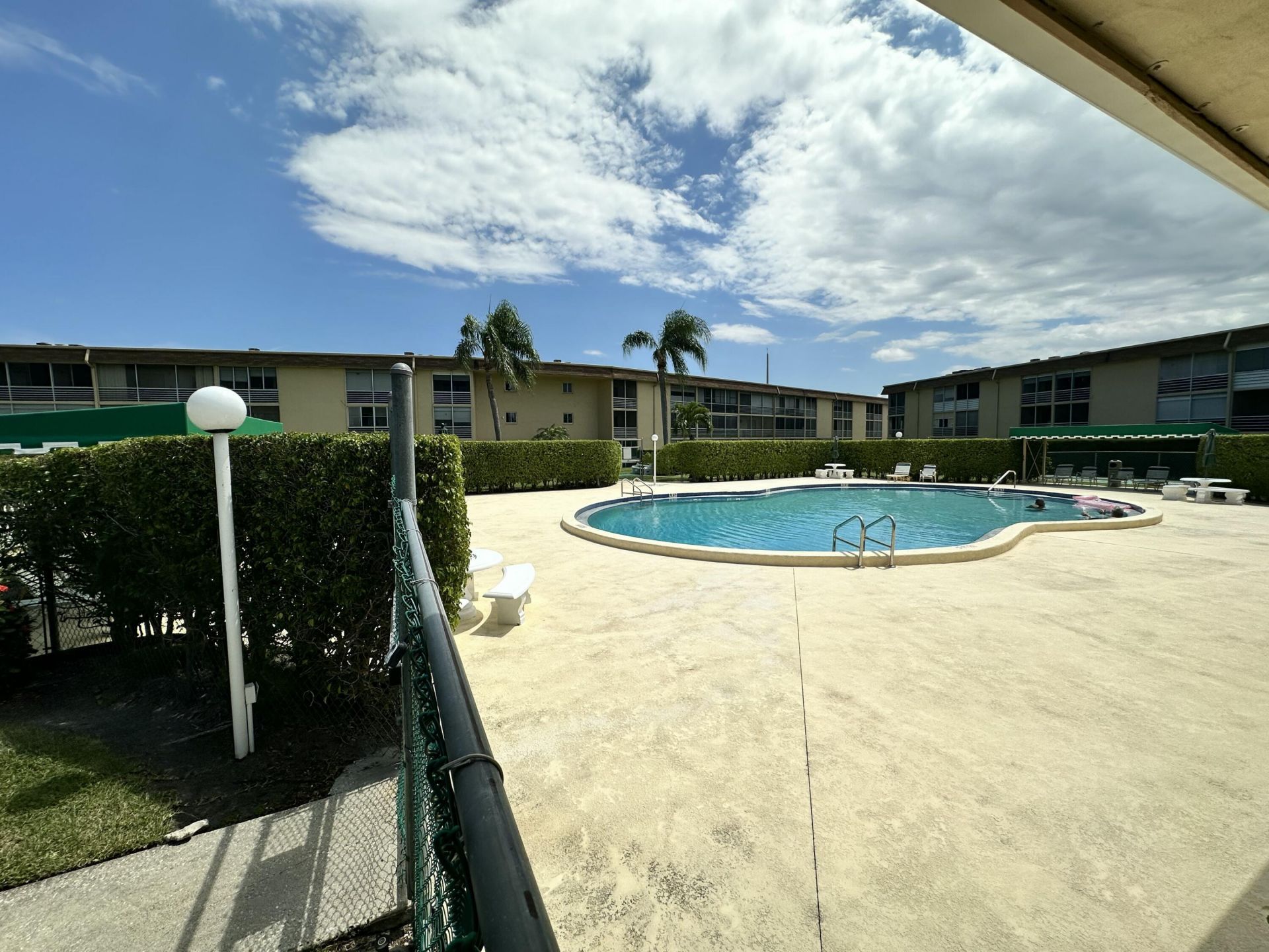 555 Purdy Lane, Unit 306, Palm Springs, FL 33461 Photo